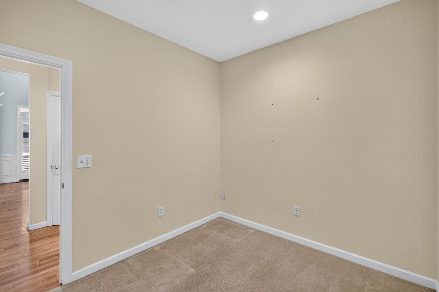 Single Family Residence at 6 Autumn Glen, Plymouth MA 02360, Plymouth, photo 21 of 34