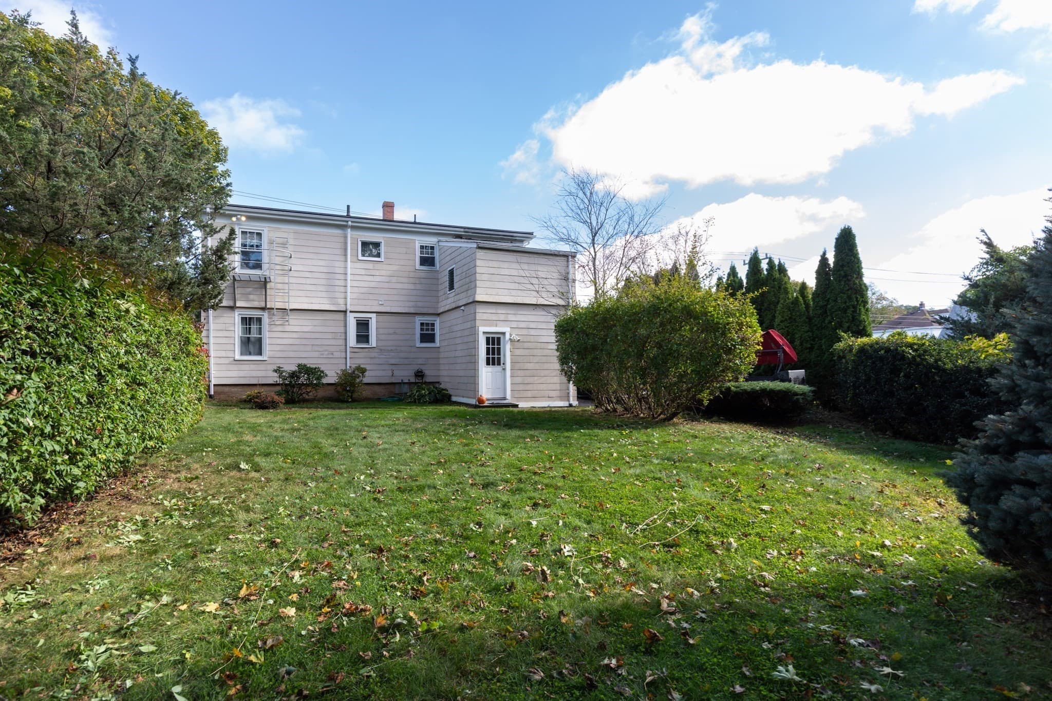 Multi Family at 33 Stafford St, Plymouth MA 02360, Plymouth, photo 2 of 31