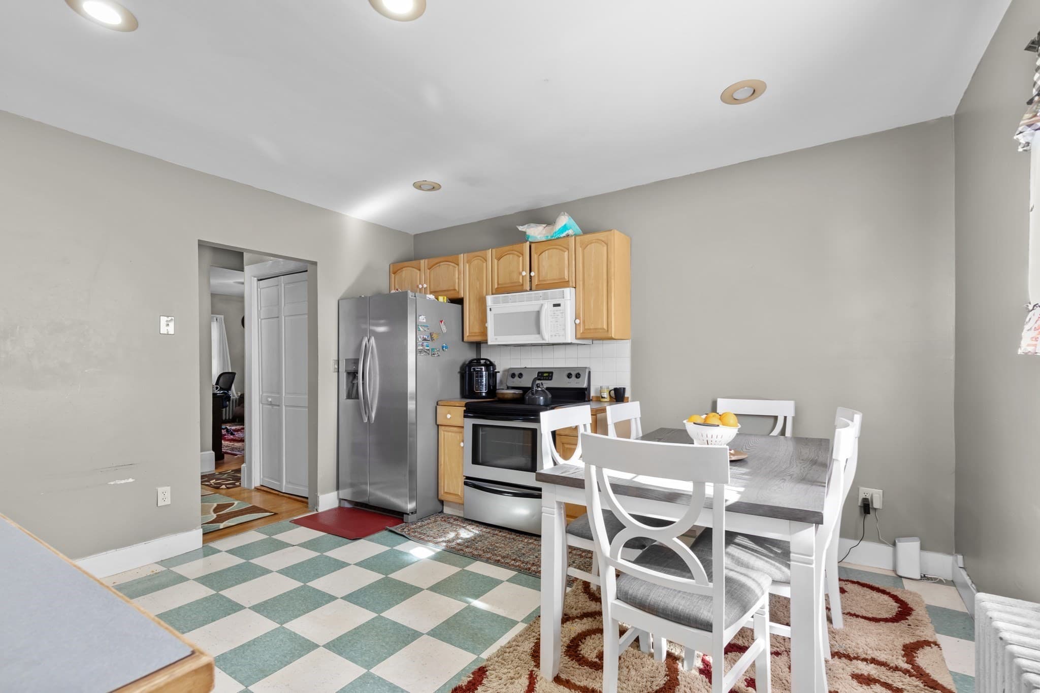 Multi Family at 33 Stafford St, Plymouth MA 02360, Plymouth, photo 4 of 31