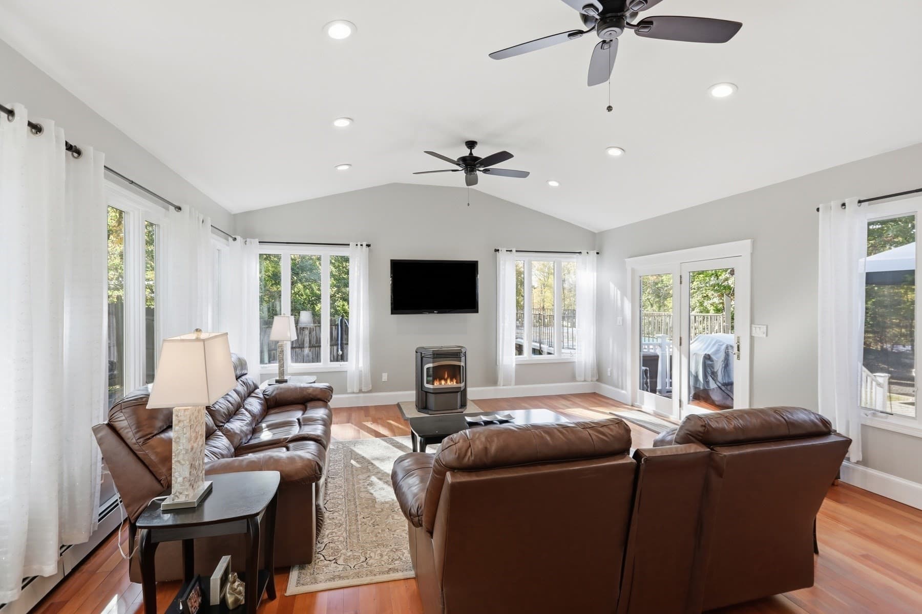 Single Family Residence at 213 North St, Georgetown MA 01833, photo 14 of 38
