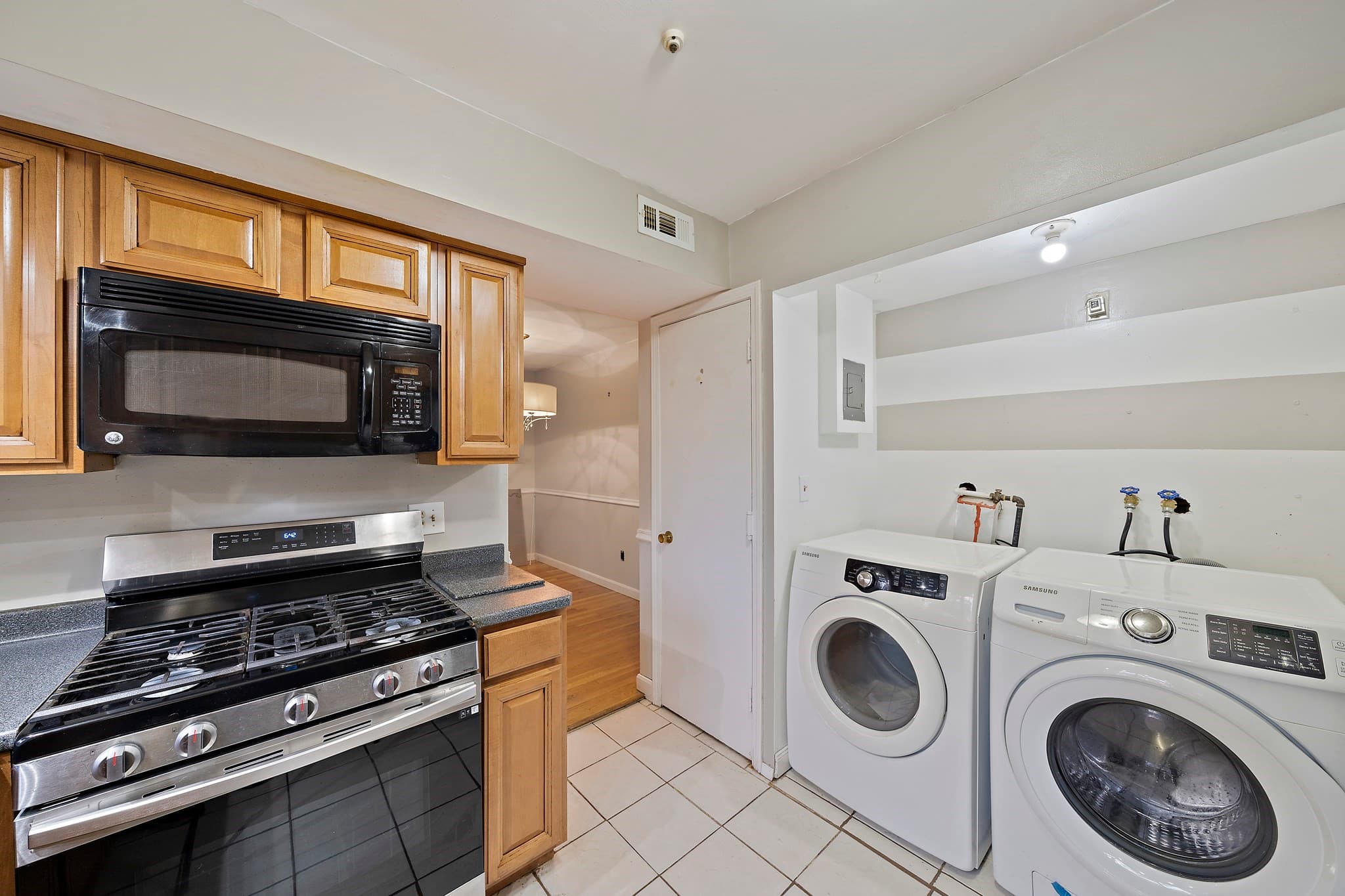 Condominium at 258 Greenbrook Dr # 258, Stoughton MA 02072, photo 4 of 32