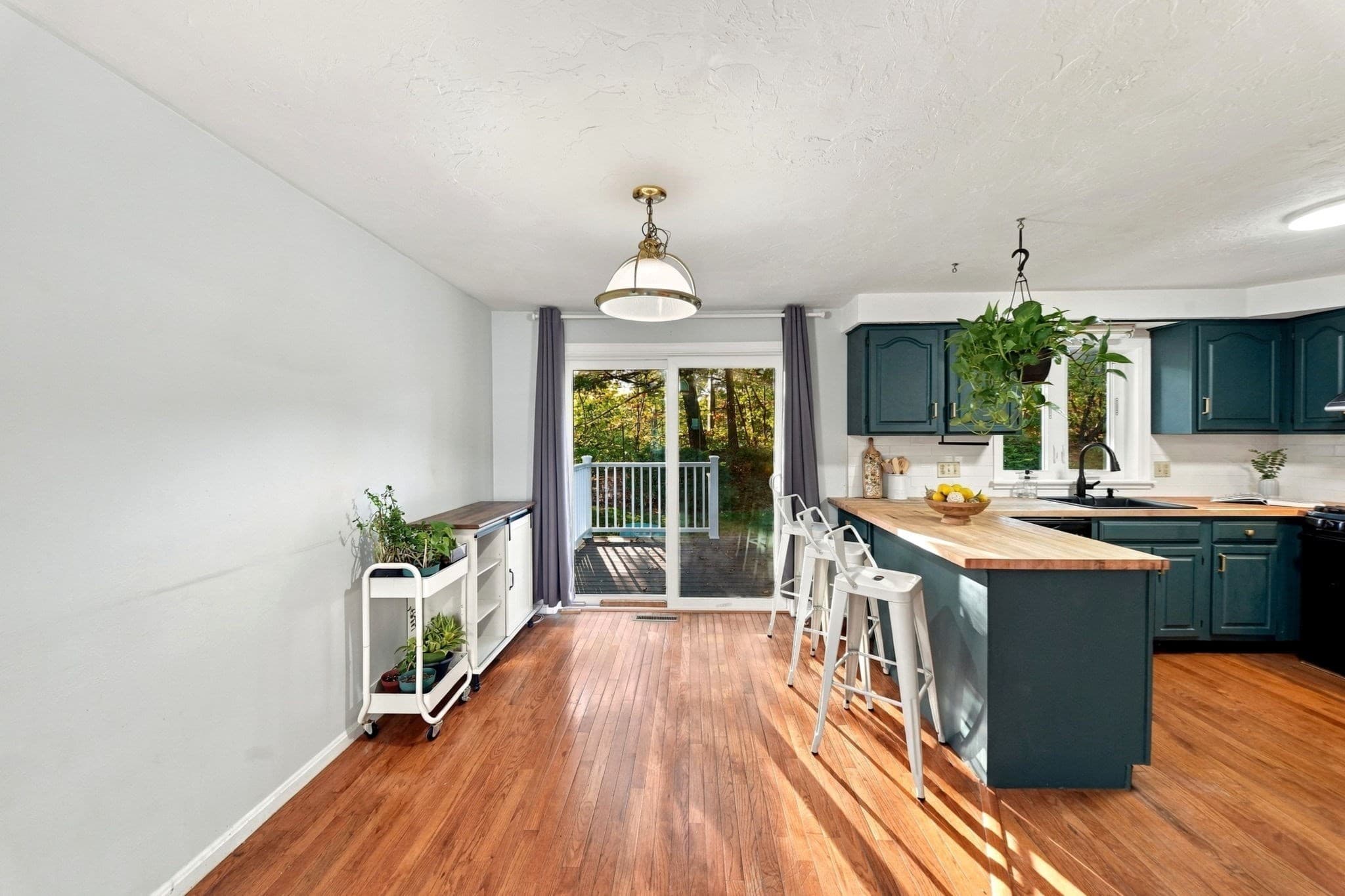Condominium at 1713 Irving Rd # 1713, Randolph MA 02368, Randolph, photo 6 of 22