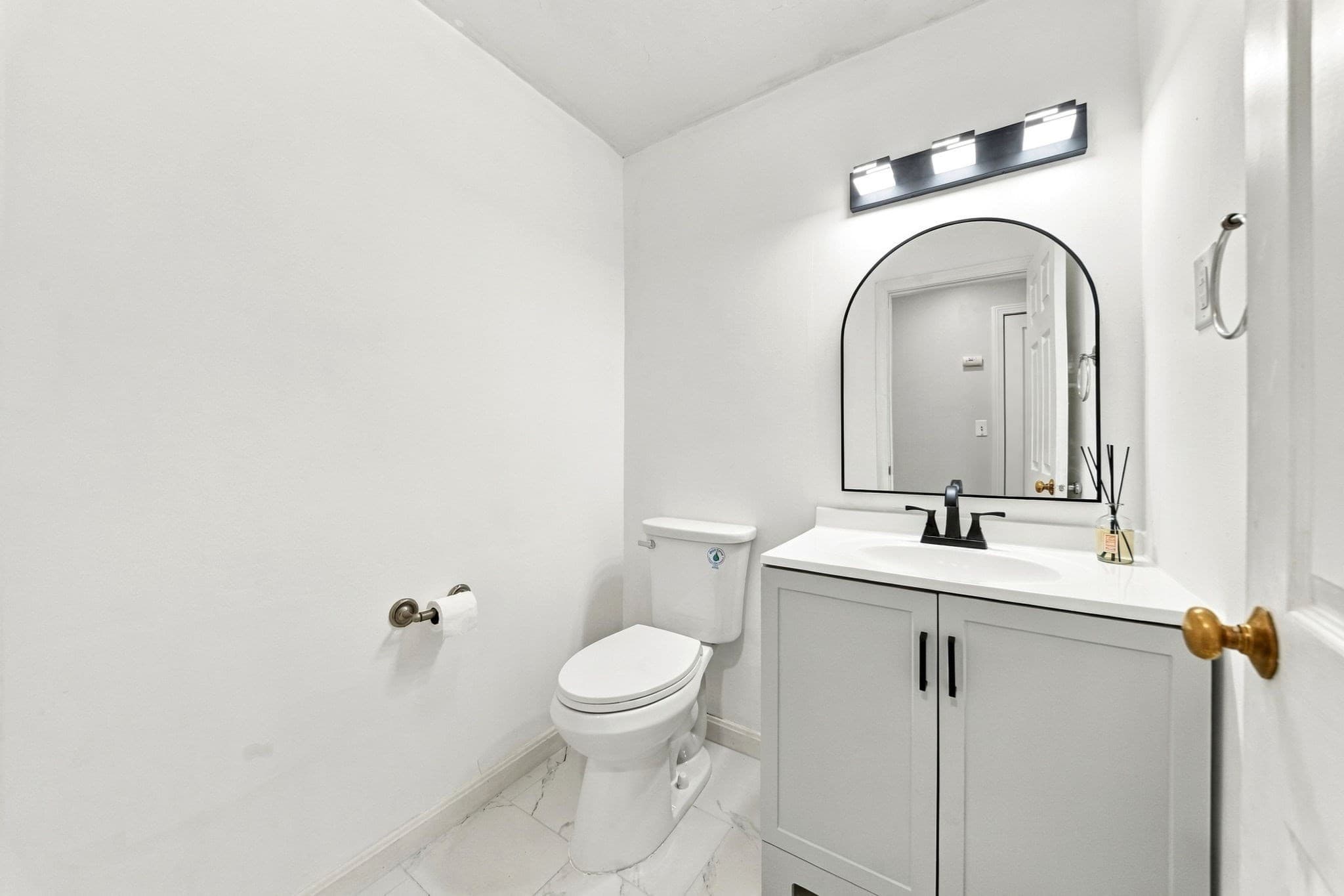 Condominium at 1713 Irving Rd # 1713, Randolph MA 02368, Randolph, photo 7 of 22