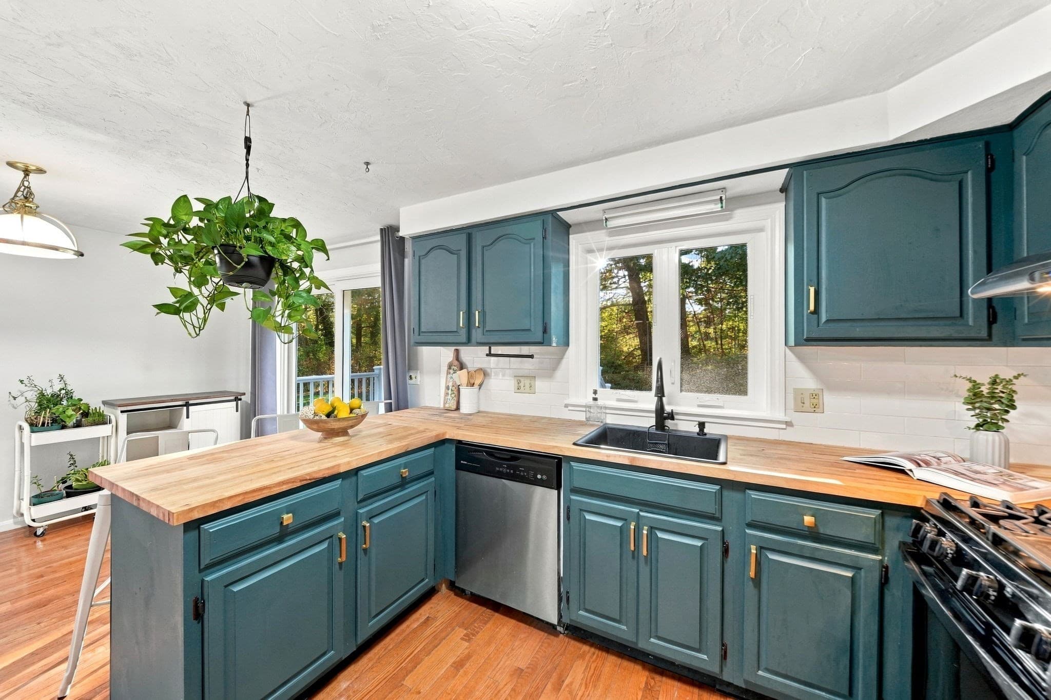 Condominium at 1713 Irving Rd # 1713, Randolph MA 02368, Randolph, photo 3 of 22