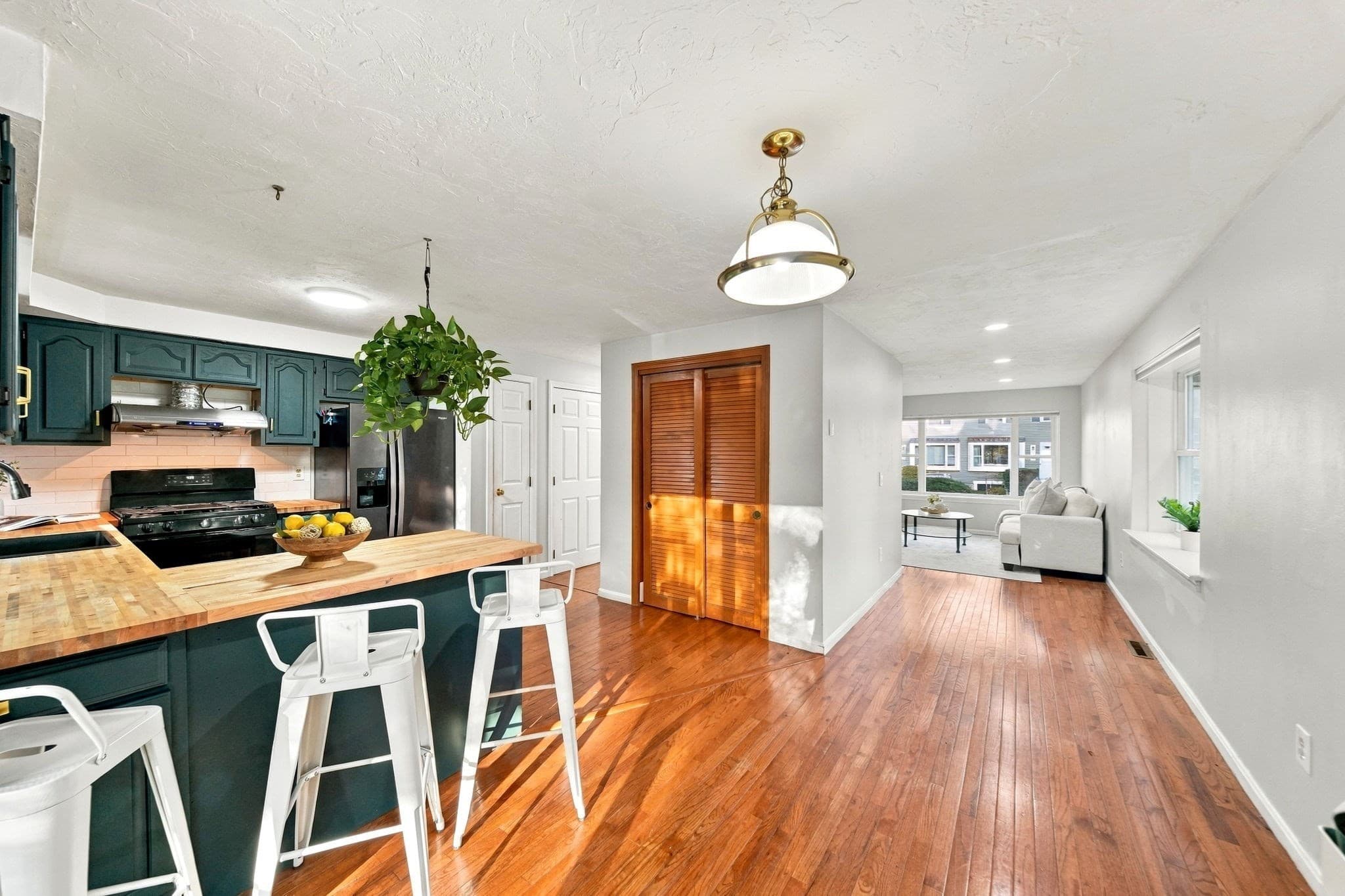 Condominium at 1713 Irving Rd # 1713, Randolph MA 02368, Randolph, photo 5 of 22