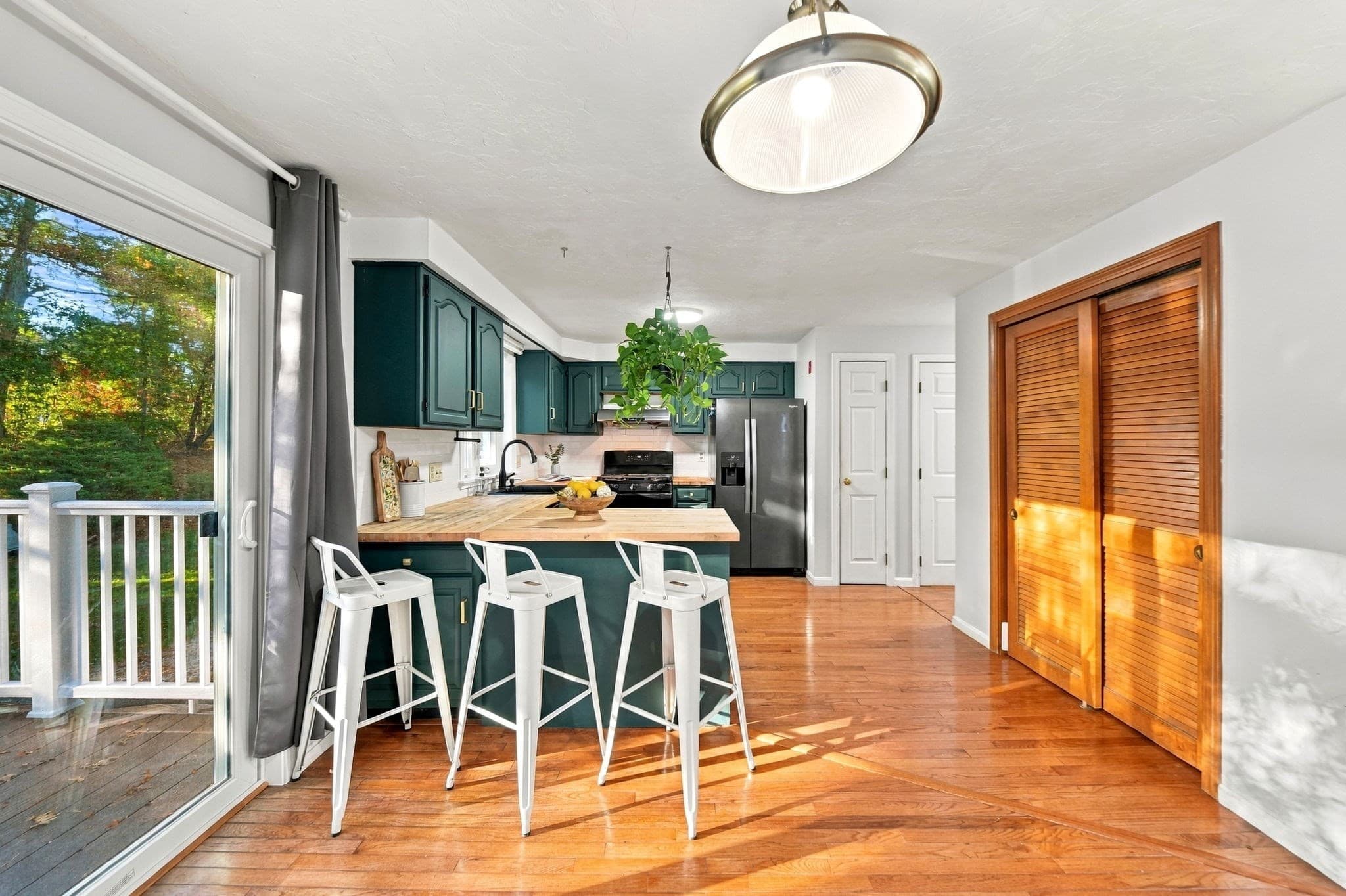 Condominium at 1713 Irving Rd # 1713, Randolph MA 02368, Randolph, photo 4 of 22
