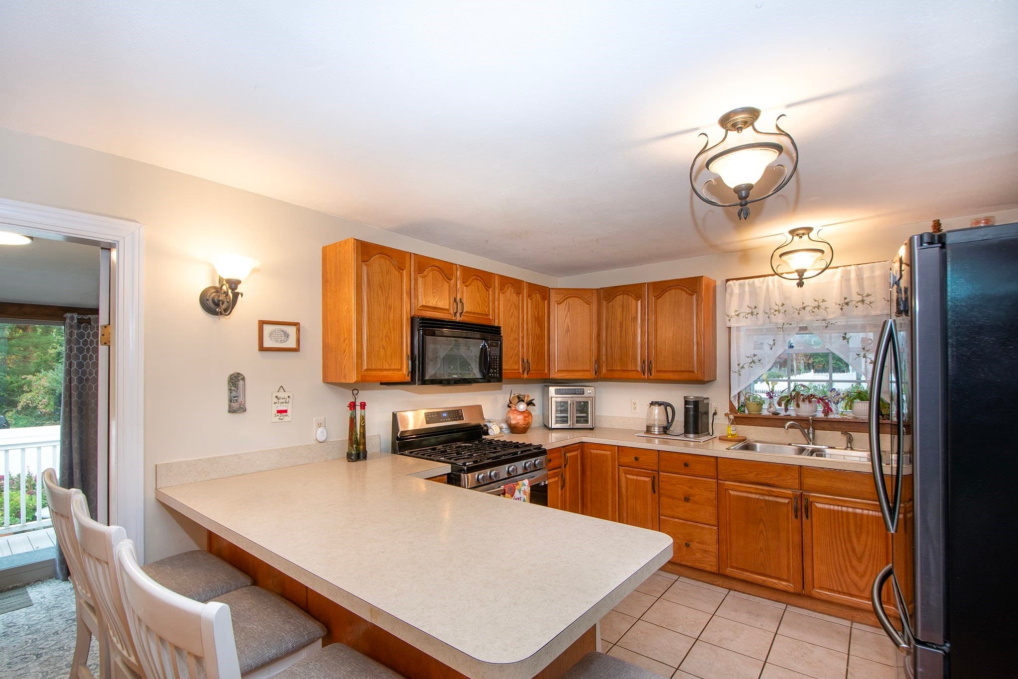 Multi Family at 112 Arlington St, Rockland MA 02370, Rockland, photo 5 of 30