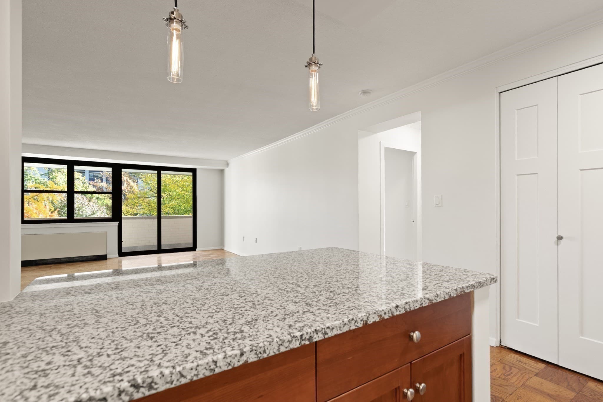 Condominium at 2 Hawthorne Place # 5H, Boston MA 02114, Boston, photo 5 of 21