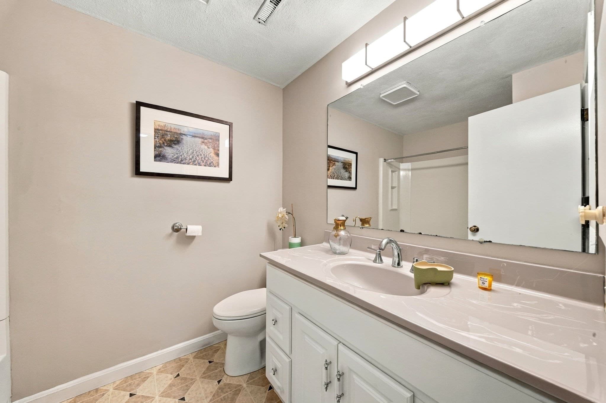 Condominium at 399 Pond St # D1, Braintree MA 02184, photo 28 of 40