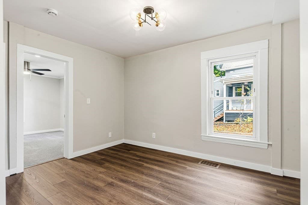 Single Family Residence at 132 Prospect St, Marlborough MA 01752, photo 10 of 36