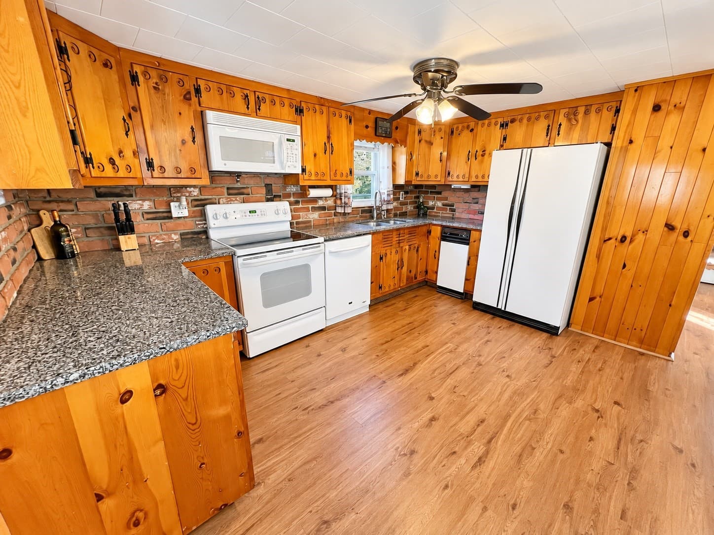 Single Family Residence at 11 Ashton Street, Oxford MA 01540, photo 4 of 24