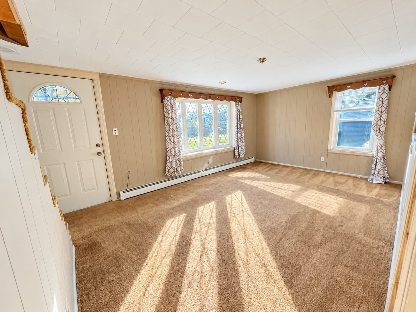 Single Family Residence at 11 Ashton Street, Oxford MA 01540, photo 8 of 24