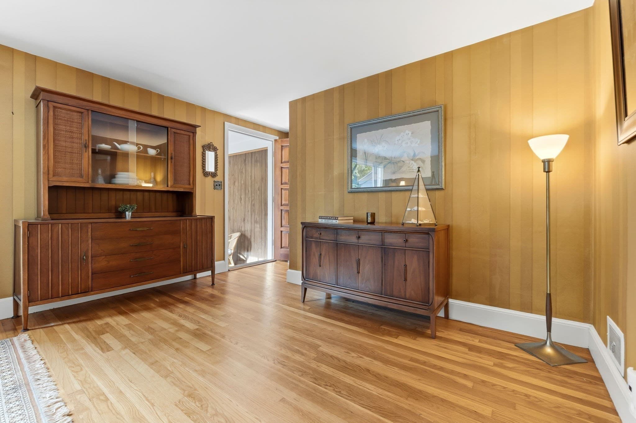 Single Family Residence at 32 Neptune Street, Beverly MA 01915, Beverly, photo 6 of 38