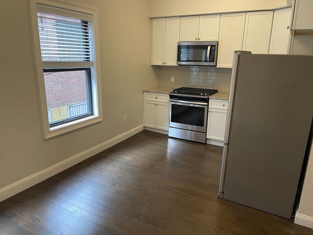 Condominium at 135 Havre St # 1, Boston MA 02128, Boston, photo 3 of 13