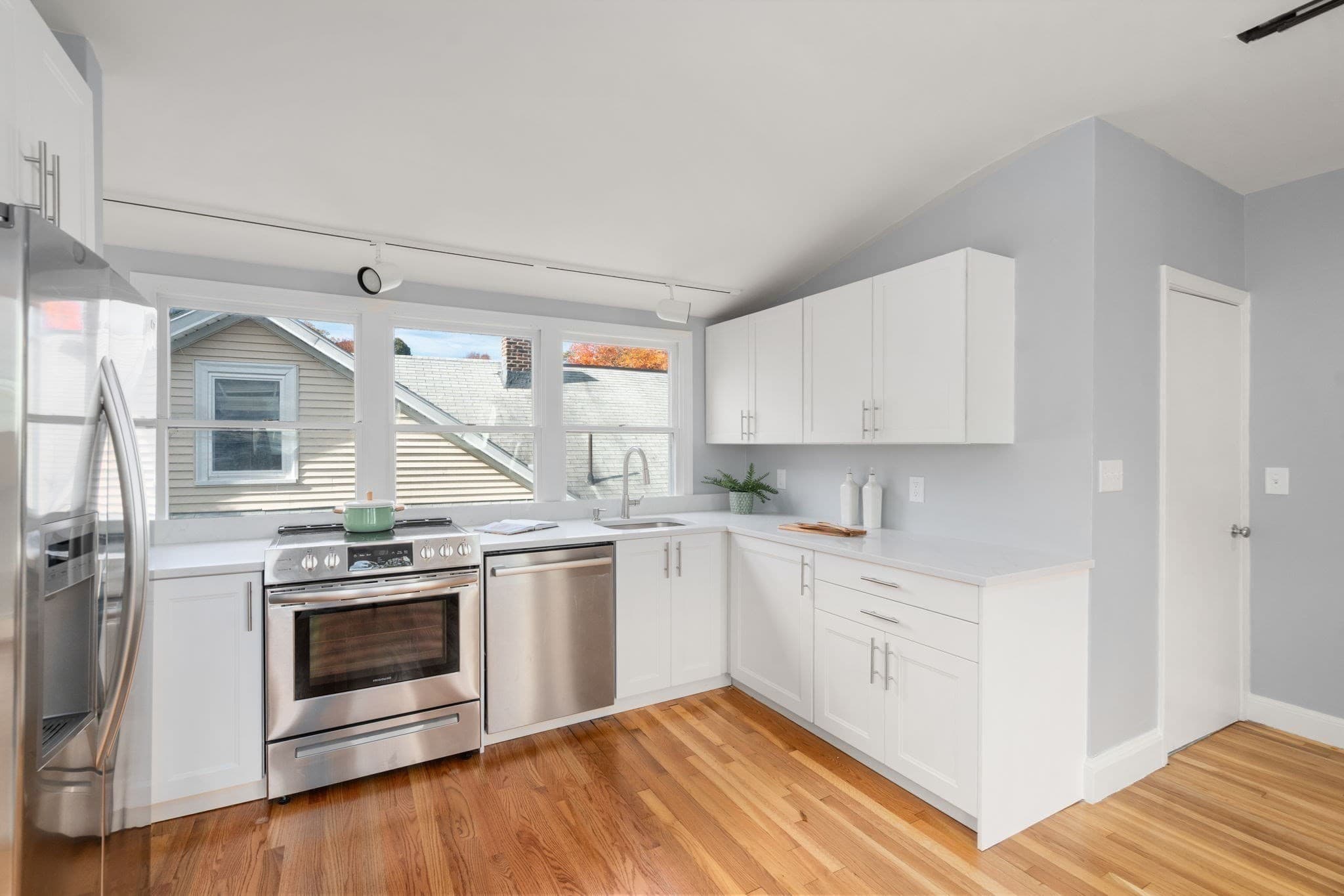 Condominium at 146 University Rd # 146, Brookline MA 02445, Brookline, photo 4 of 28