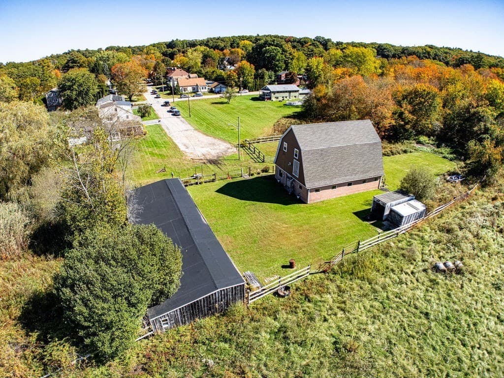 Single Family Residence at 25 Lamoureux Blvd, North Smithfield RI 02896, photo 4 of 42