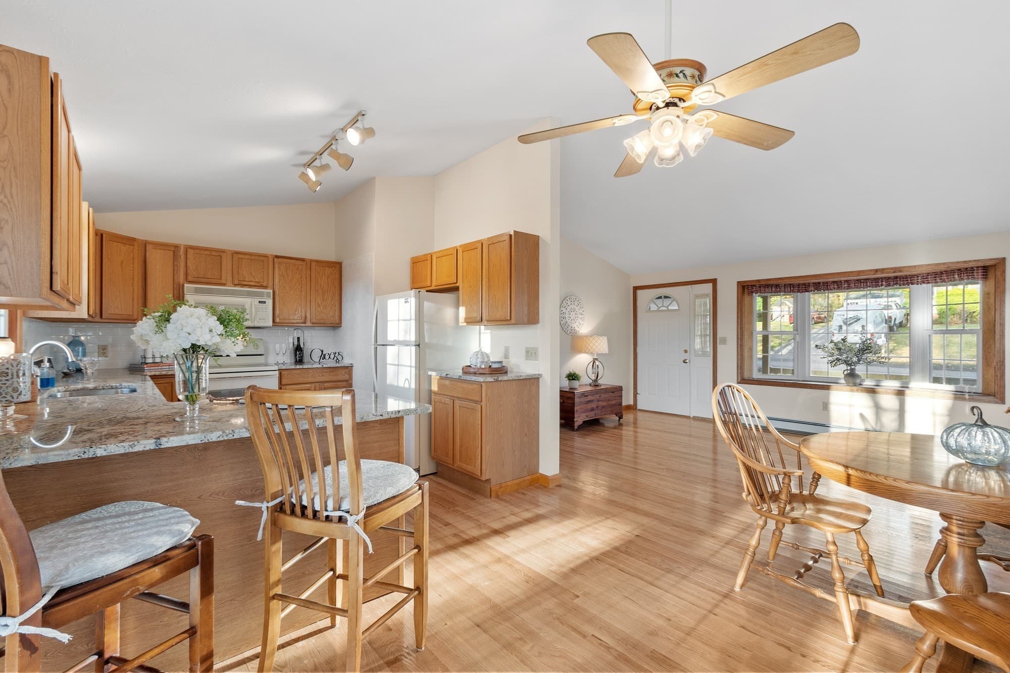 Single Family Residence at 122 Century Way, Gardner MA 01440, photo 9 of 42