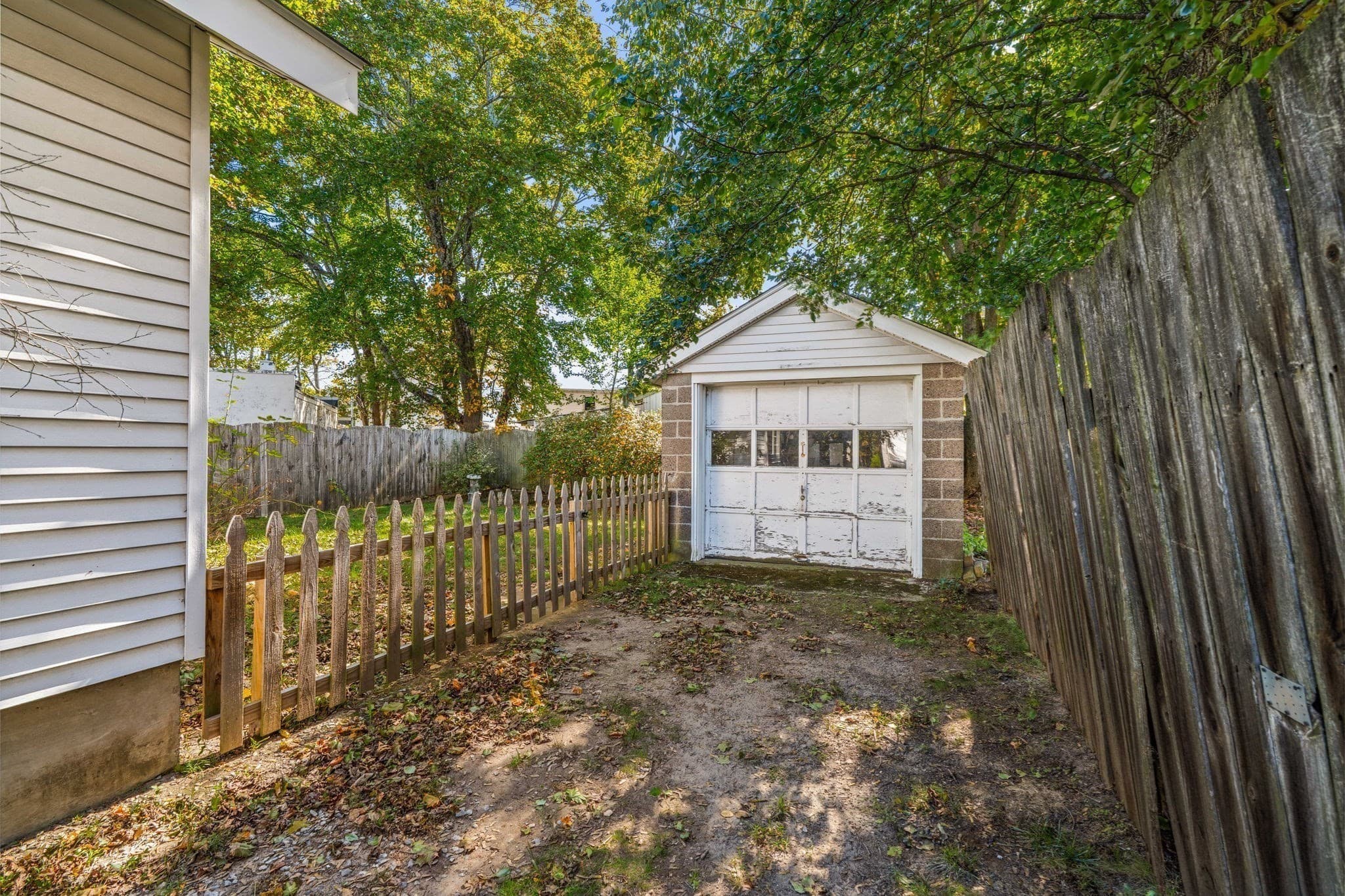 Single Family Residence at 6 Hartford Ave W, Uxbridge MA 01569, photo 26 of 40