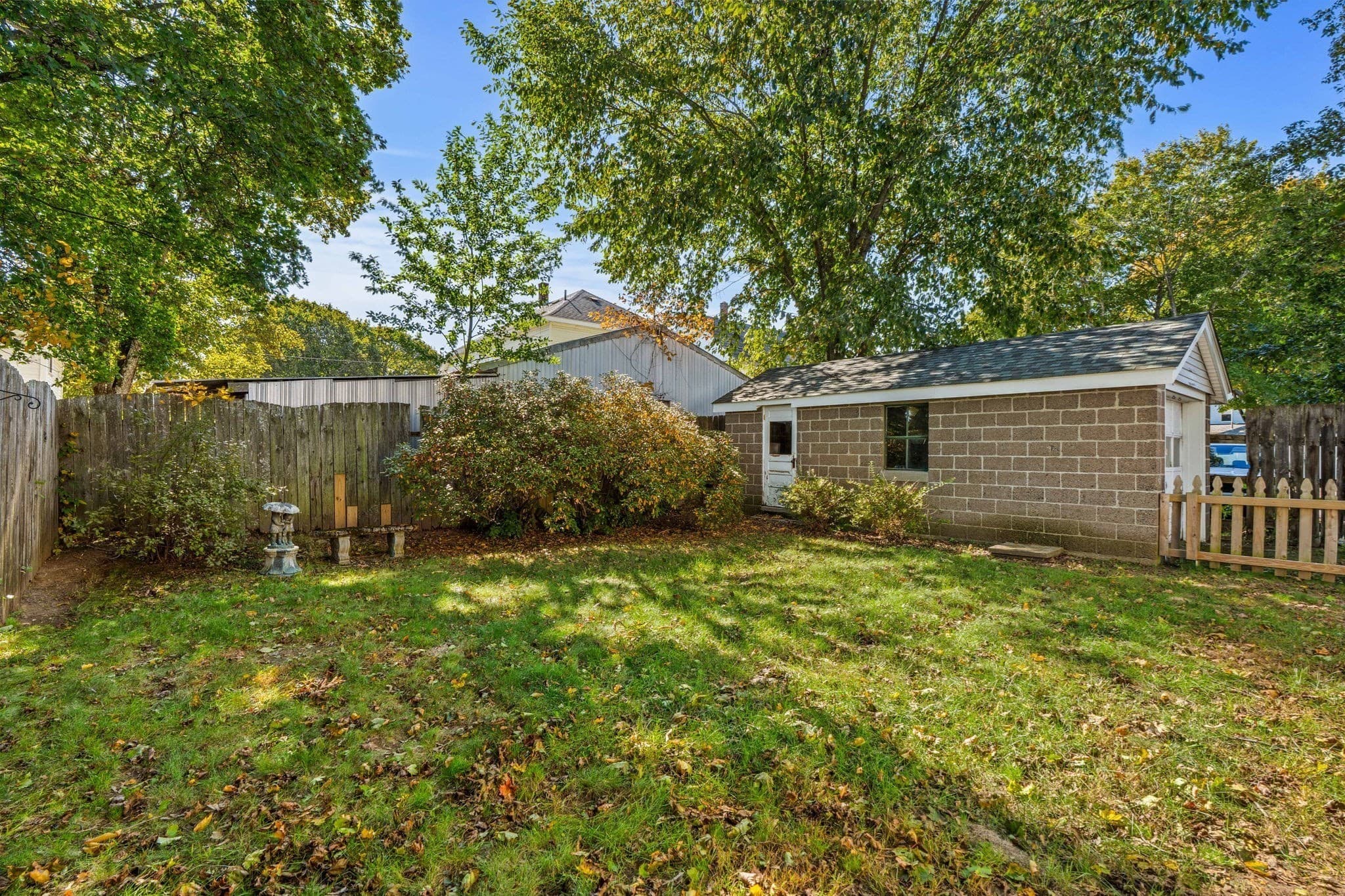 Single Family Residence at 6 Hartford Ave W, Uxbridge MA 01569, photo 28 of 40