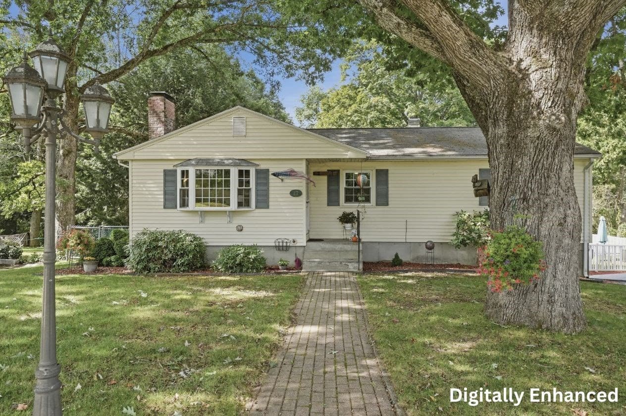 Single Family Residence at 27 Old Meetinghouse Road, Auburn MA 01501, photo 2 of 36