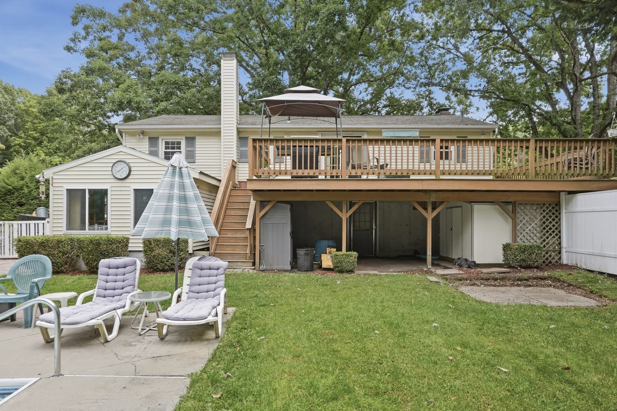 Single Family Residence at 27 Old Meetinghouse Road, Auburn MA 01501, photo 34 of 36