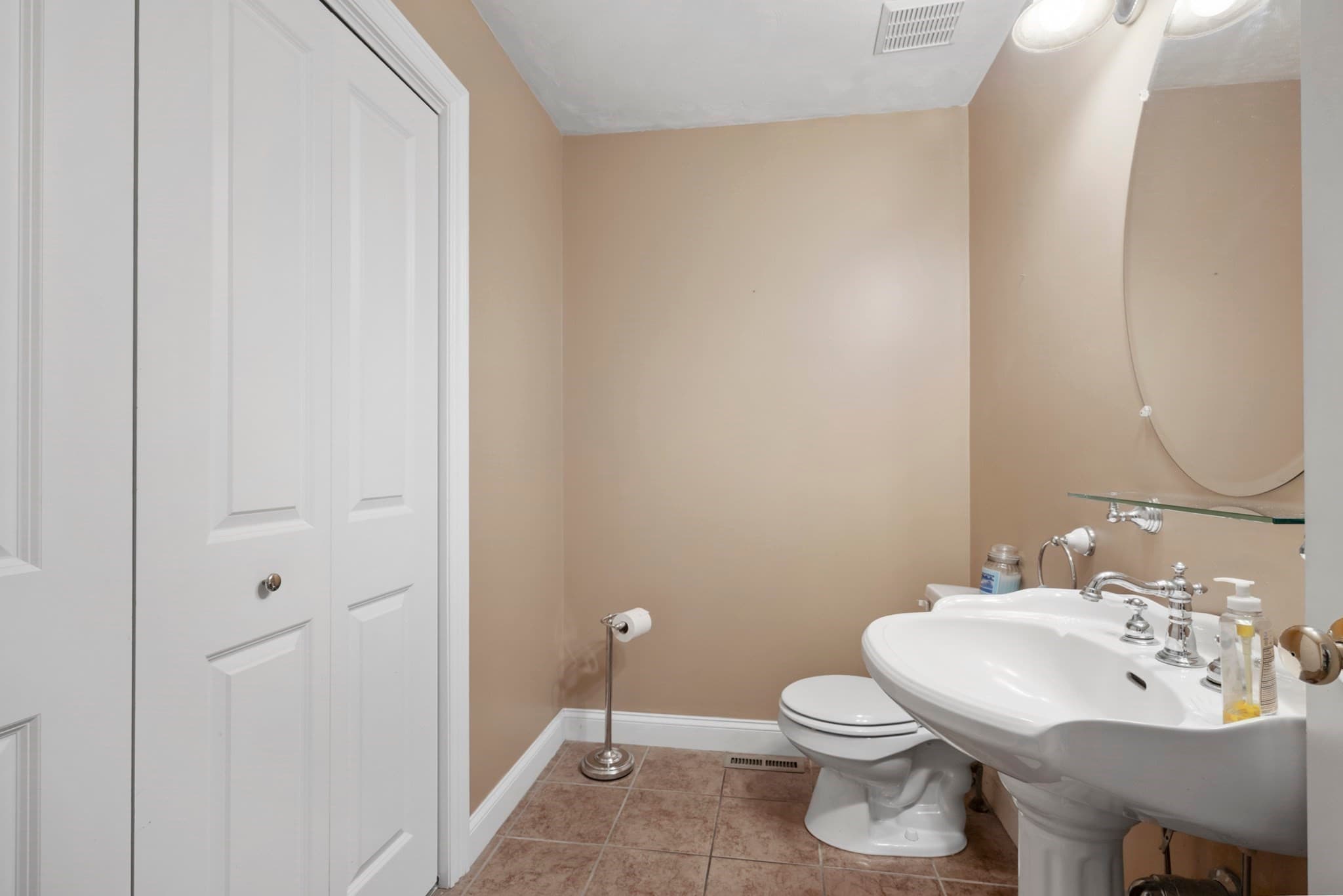 Condominium at 23 Horne Way # 23, Millbury MA 01527, photo 19 of 36
