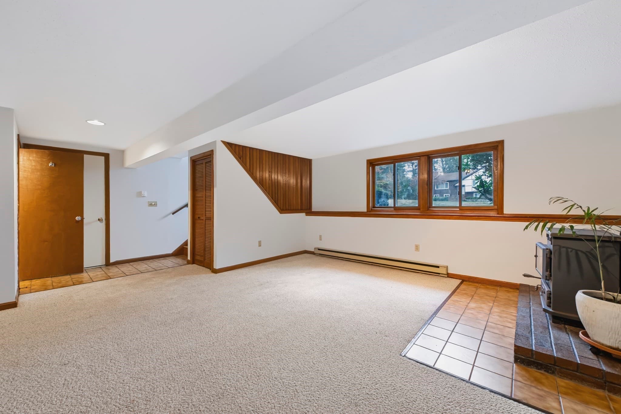 Single Family Residence at 52 Tanglewood Dr, Stoughton MA 02072, Stoughton, photo 19 of 22