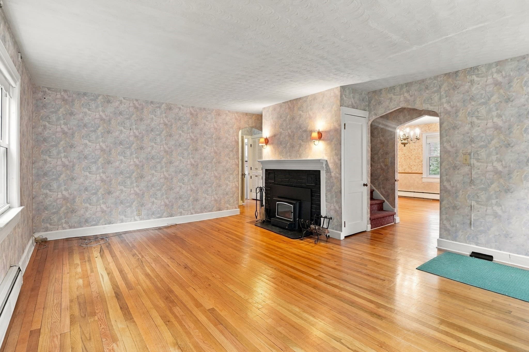 Single Family Residence at 153 Boylston Street, Shrewsbury MA 01545, Shrewsbury, photo 5 of 30