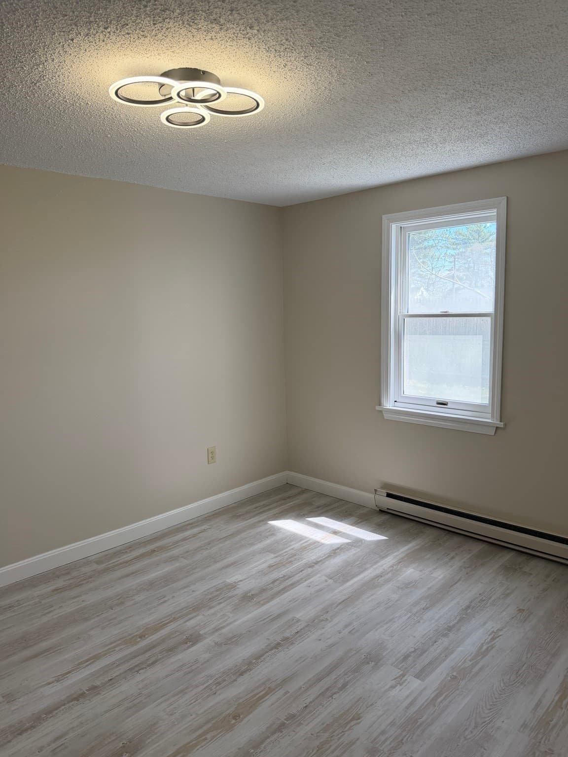 Condominium at 23 Victoria Heights Rd # 23, Boston MA 02136, Boston, photo 7 of 21