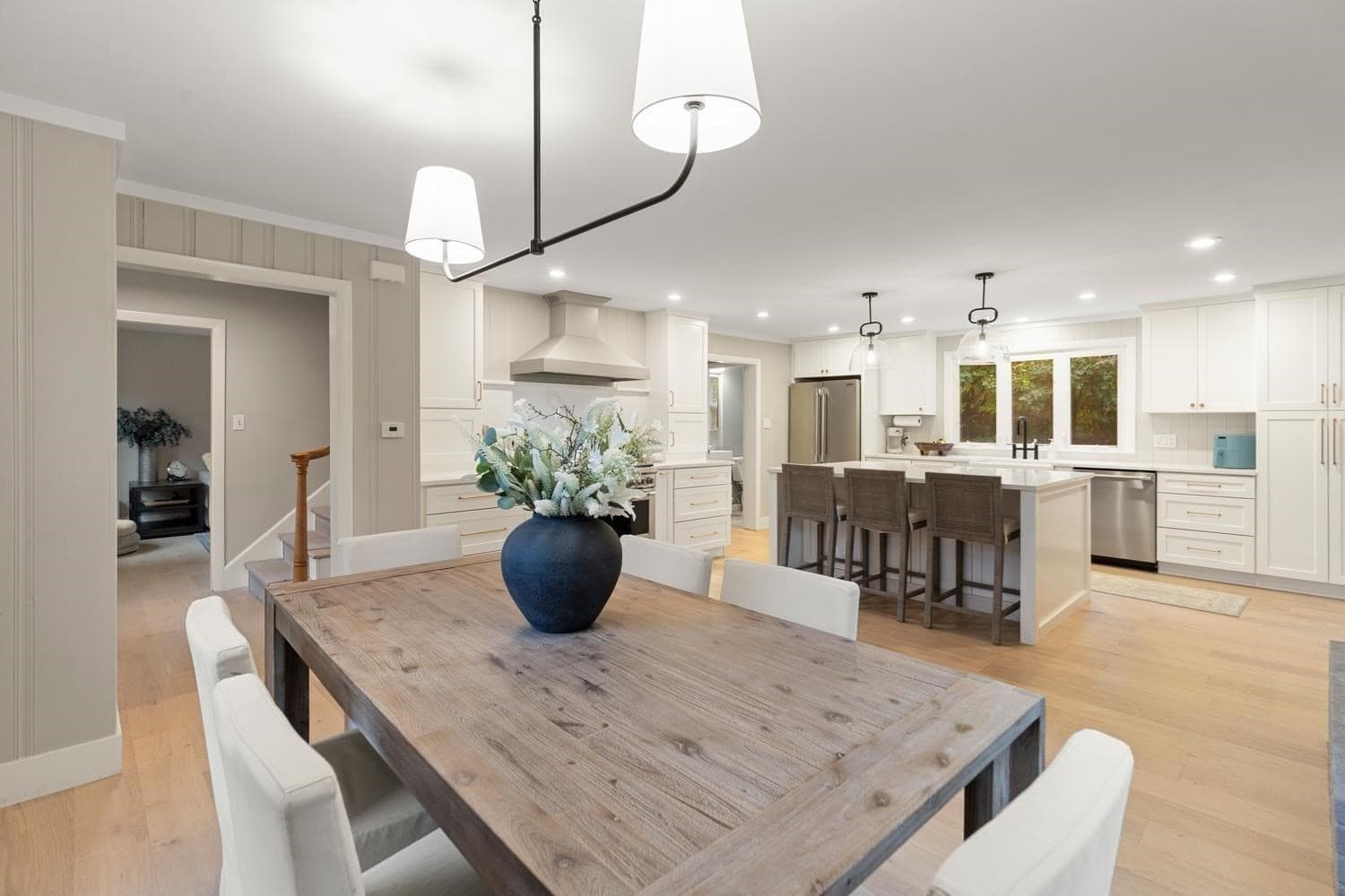 Single Family Residence at 124 Hillside Rd, North Andover MA 01845, photo 11 of 37