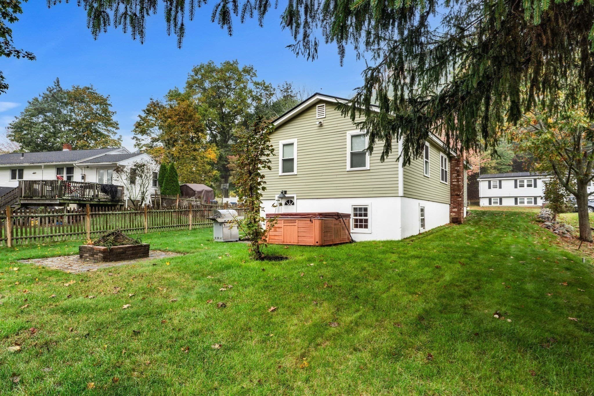 Single Family Residence at 17 1/2 West Winkley St, Amesbury MA 01913, photo 27 of 31