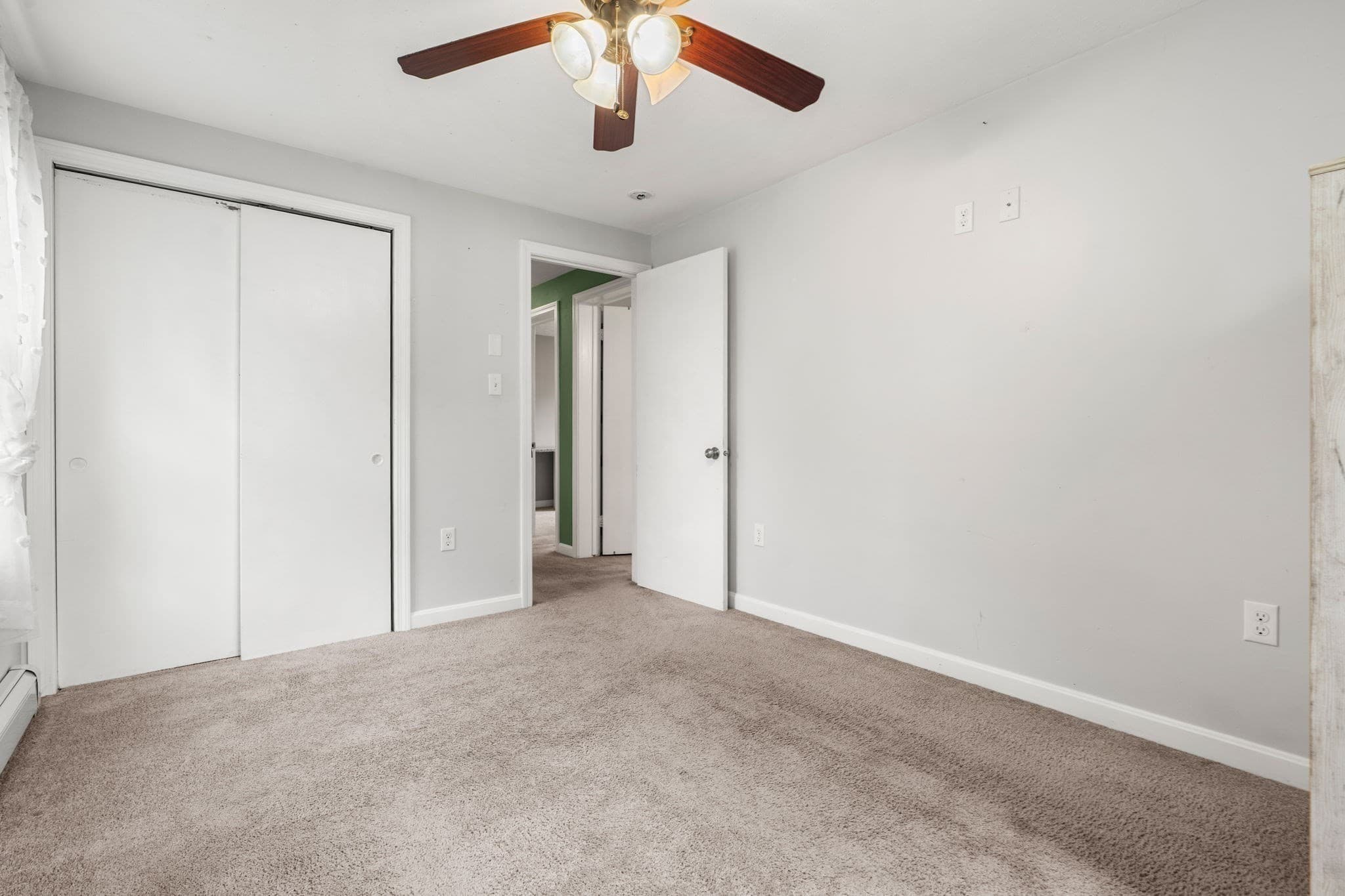 Single Family Residence at 17 1/2 West Winkley St, Amesbury MA 01913, photo 15 of 31