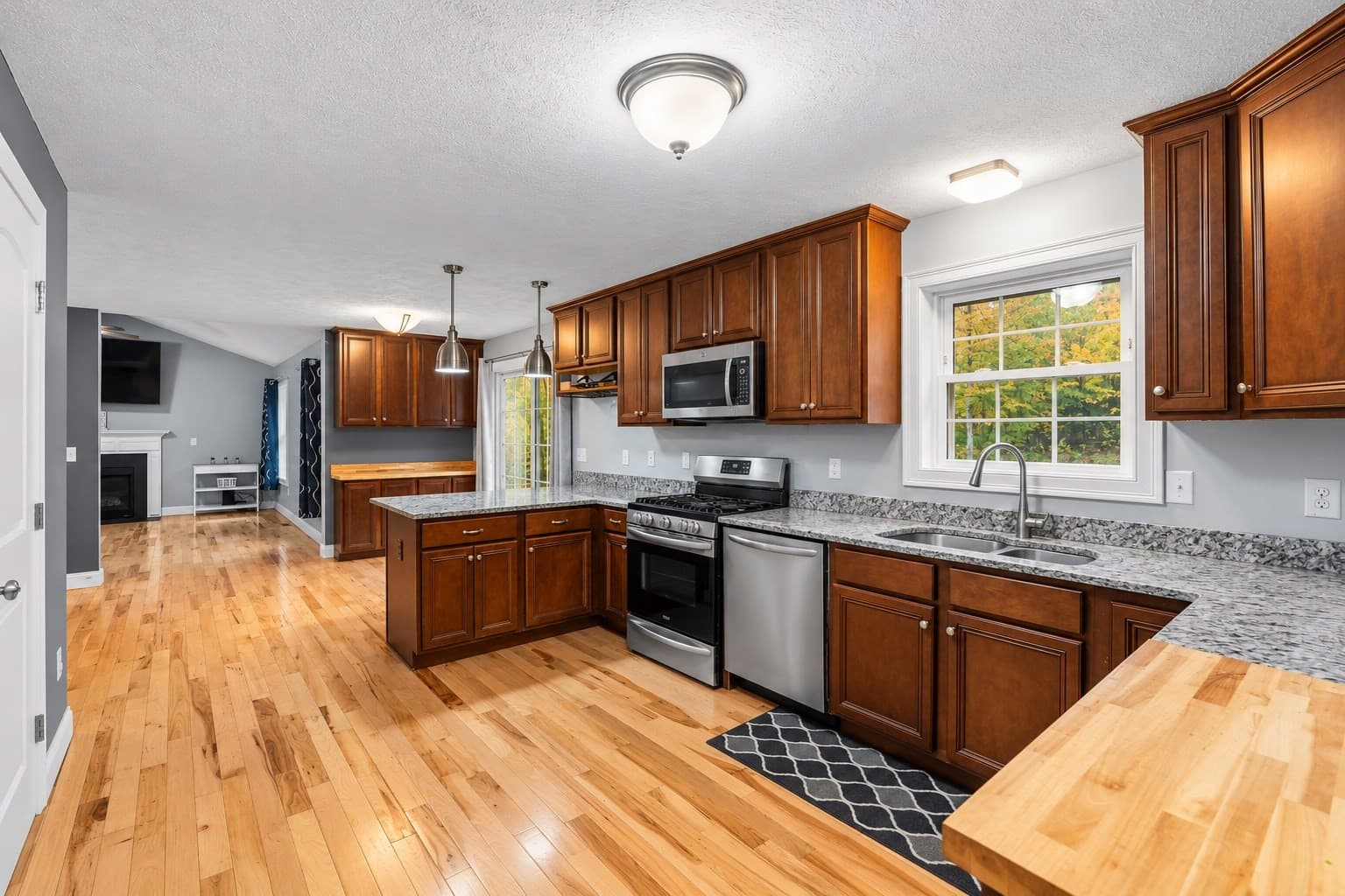 Single Family Residence at 141 N Common Rd, Westminster MA 01473, photo 11 of 34