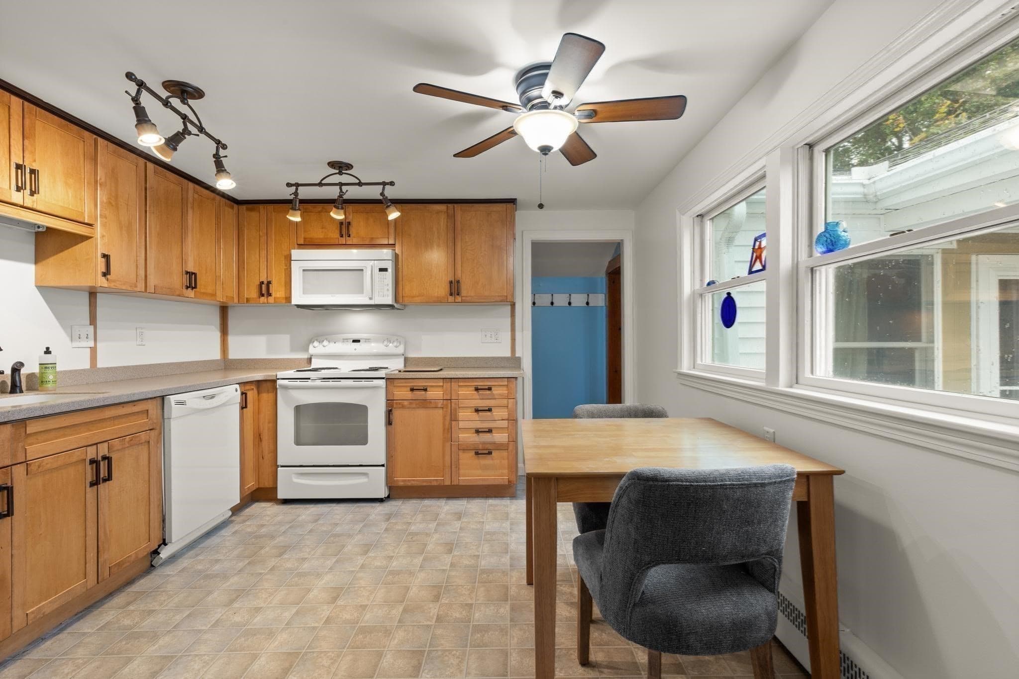 Single Family Residence at 48 Marlboro Road, Woburn MA 01801, photo 14 of 40