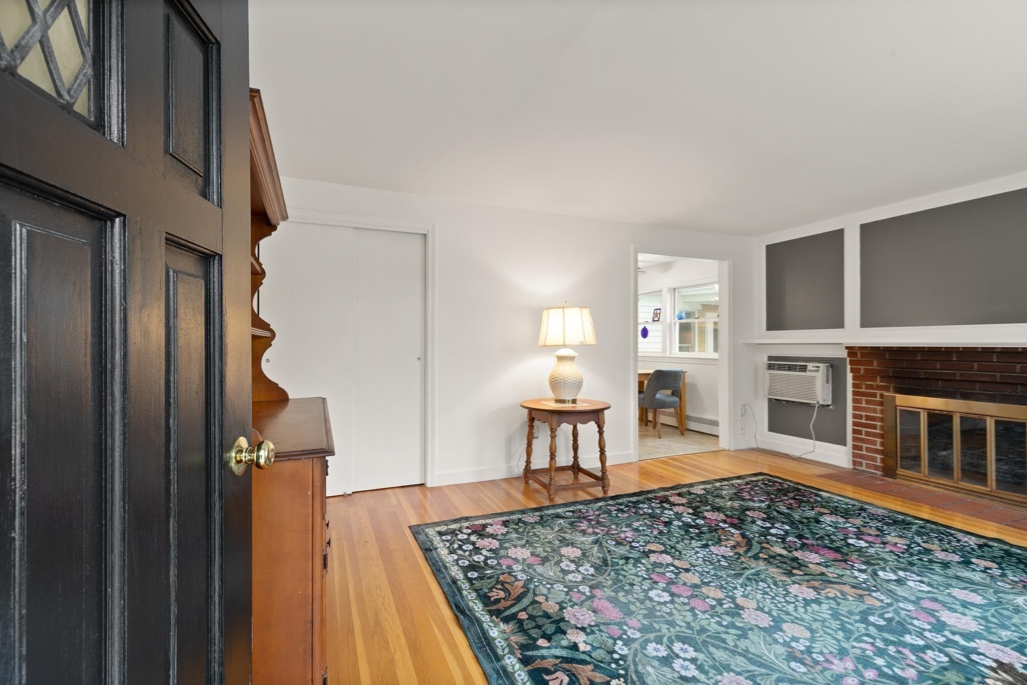 Single Family Residence at 48 Marlboro Road, Woburn MA 01801, photo 19 of 40