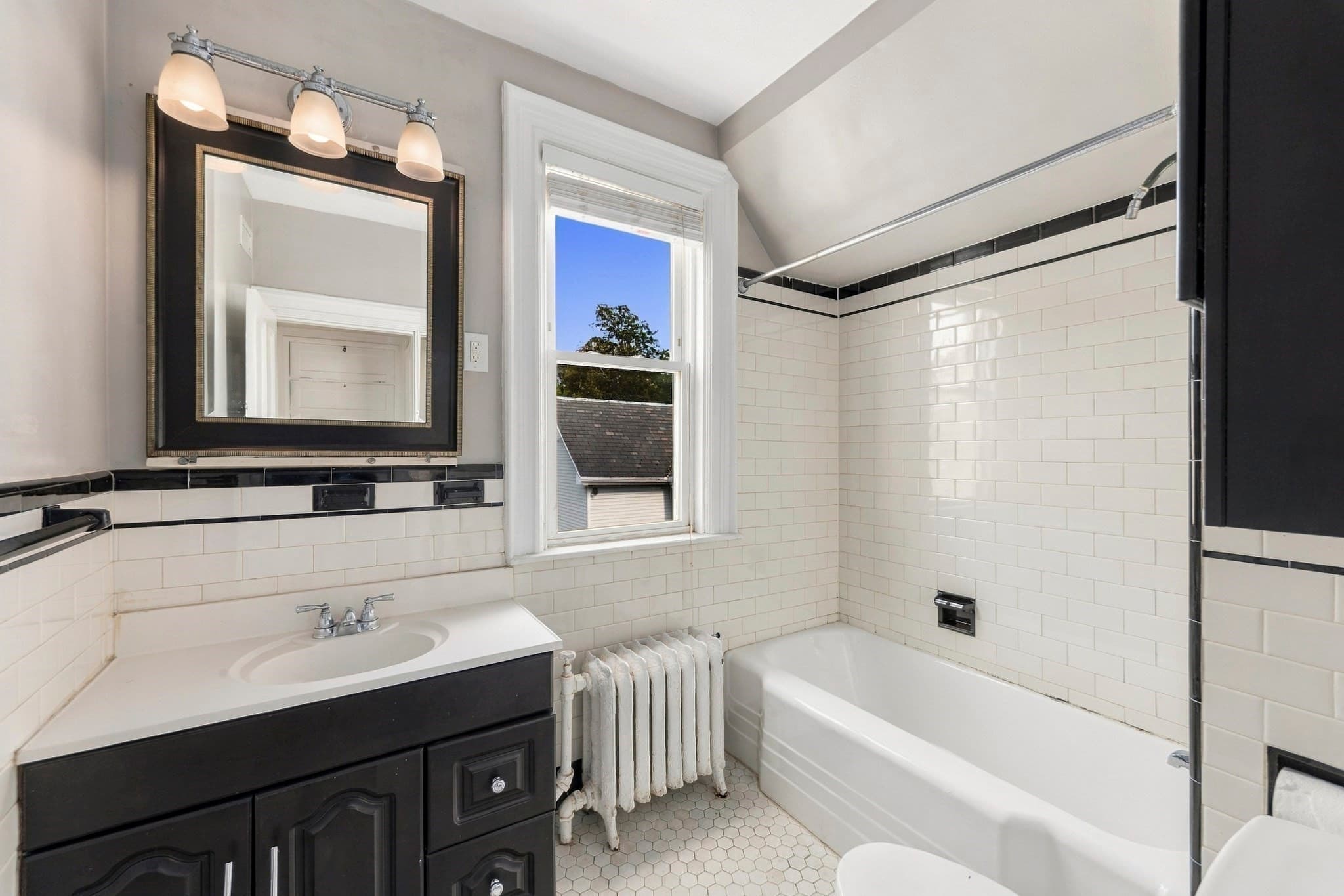 3 Family at 260 Metropolitan Ave, Boston MA 02131, photo 11 of 19