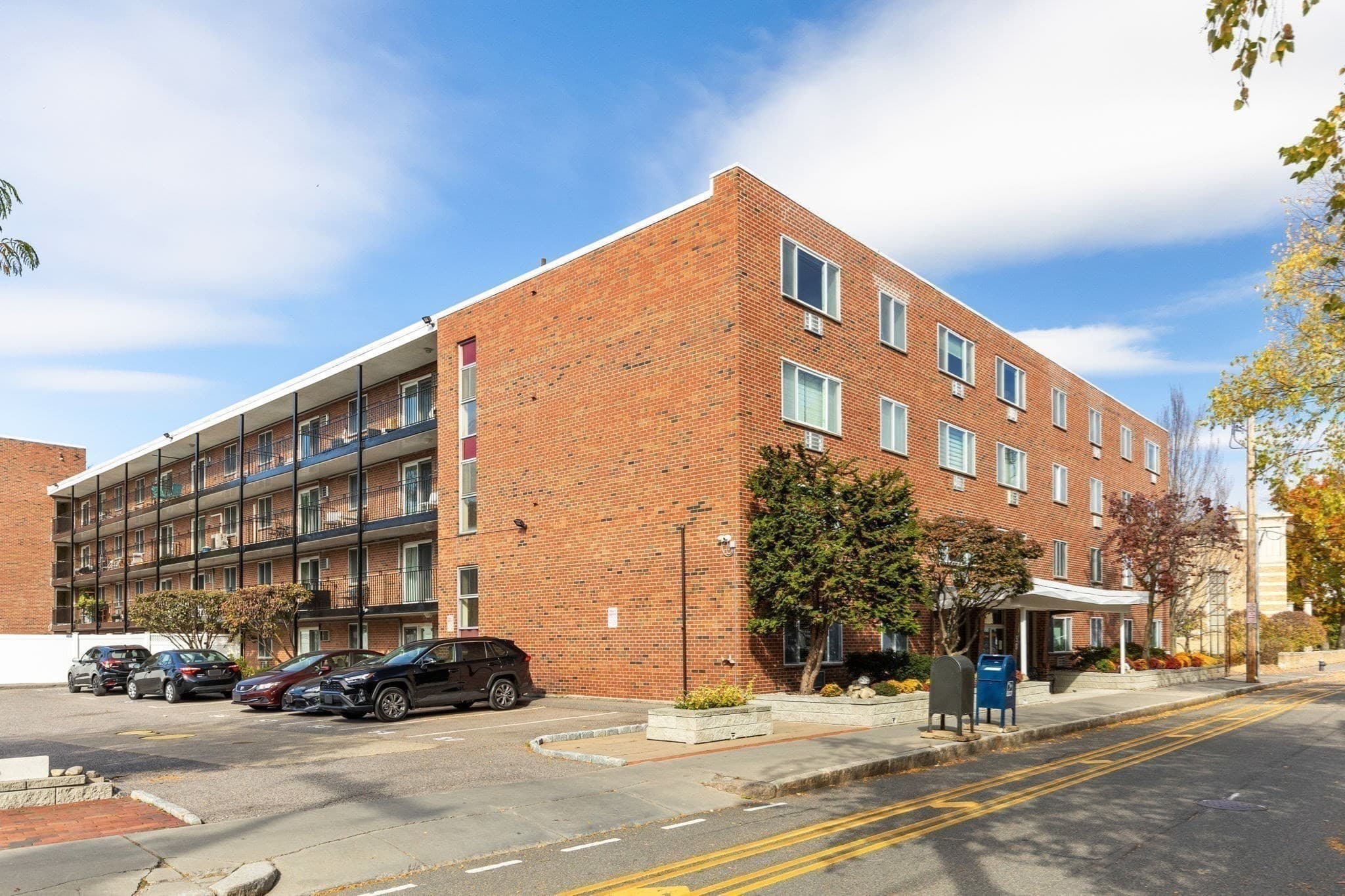 Condominium at 50 Green Street # 209, Brookline MA 02446, Brookline, photo 18 of 20