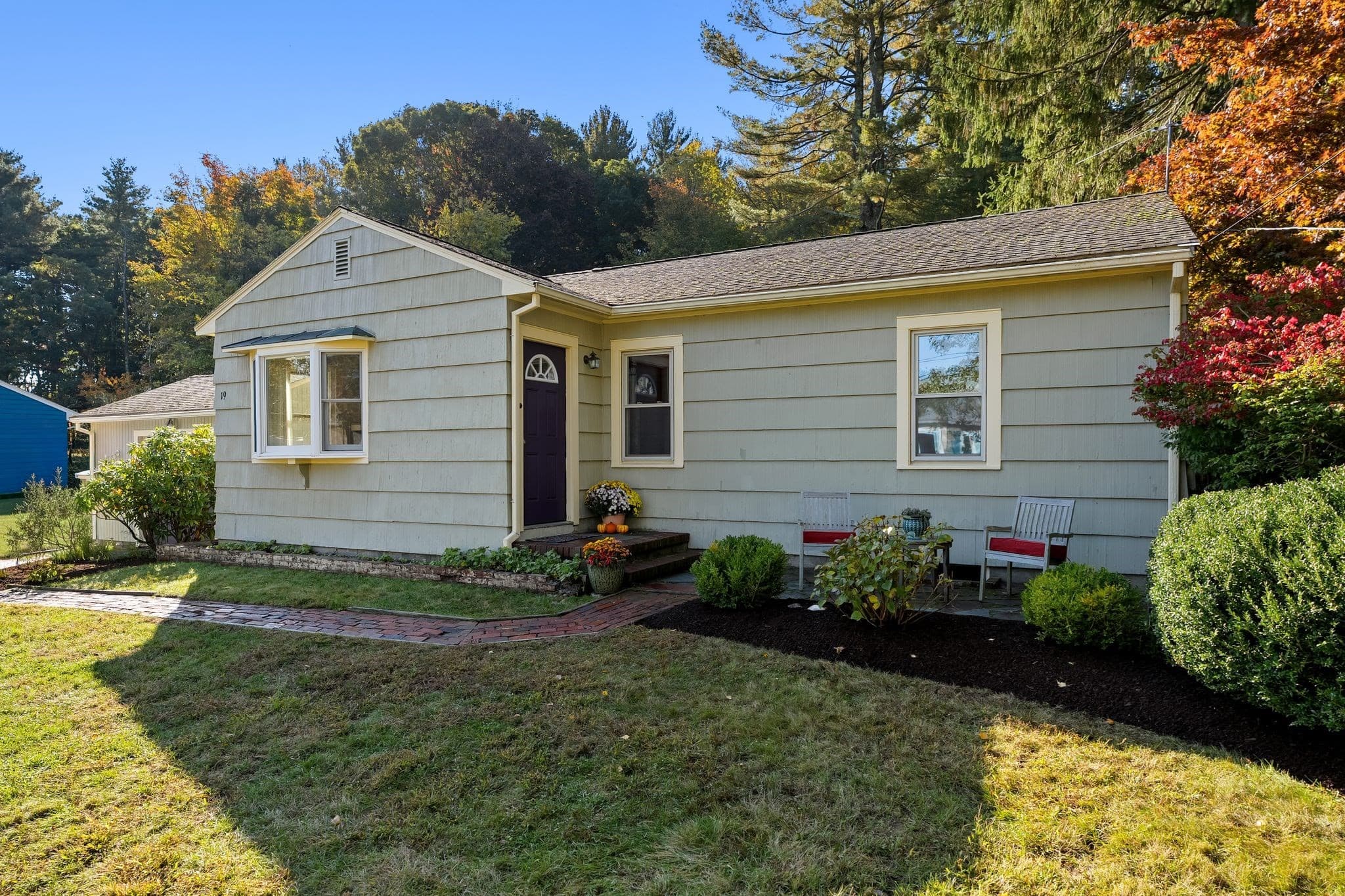 19 Autumn Circle, Canton MA 02021