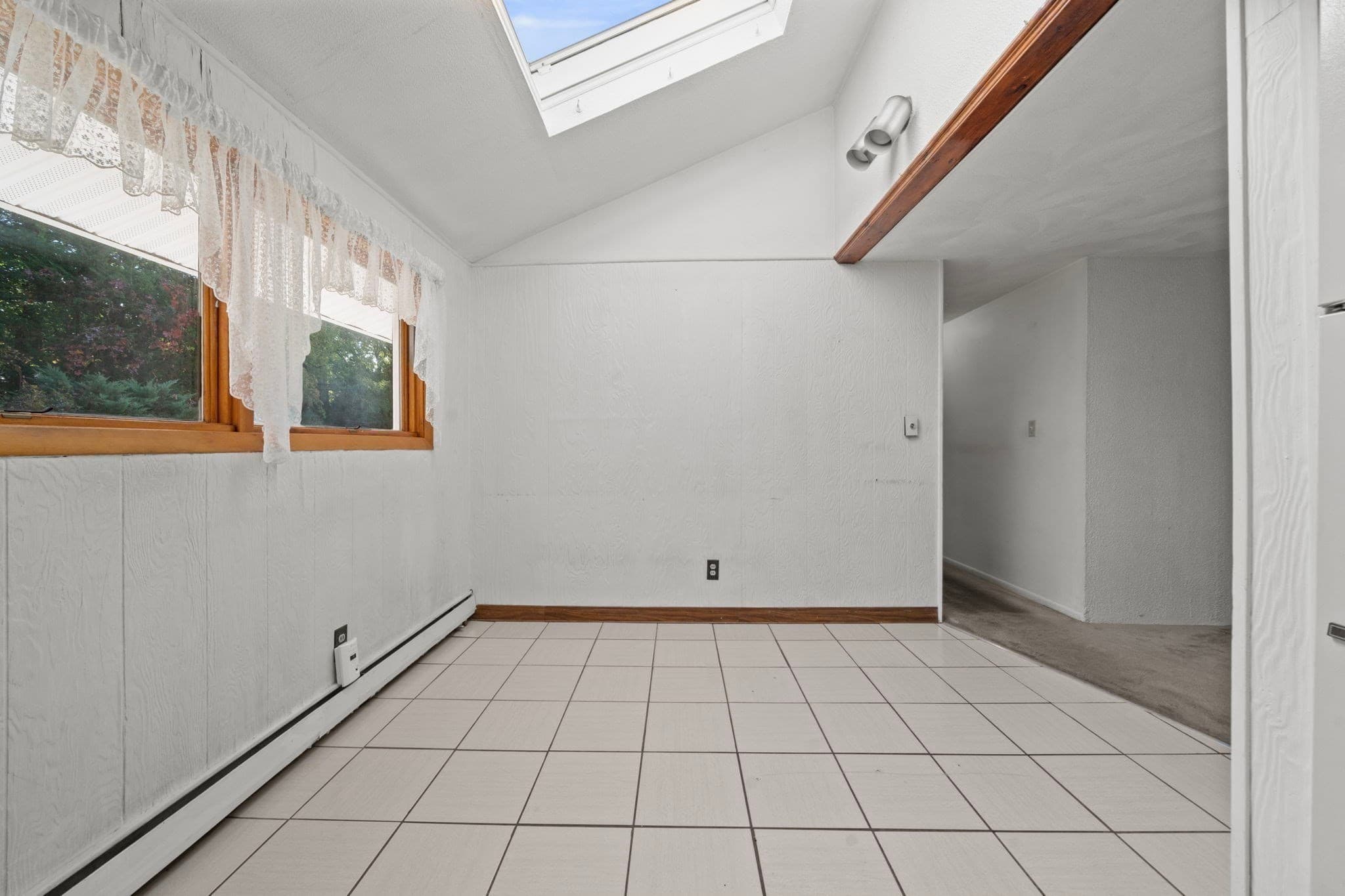 Single Family Residence at 5 Anderson St, Peabody MA 01960, photo 11 of 38