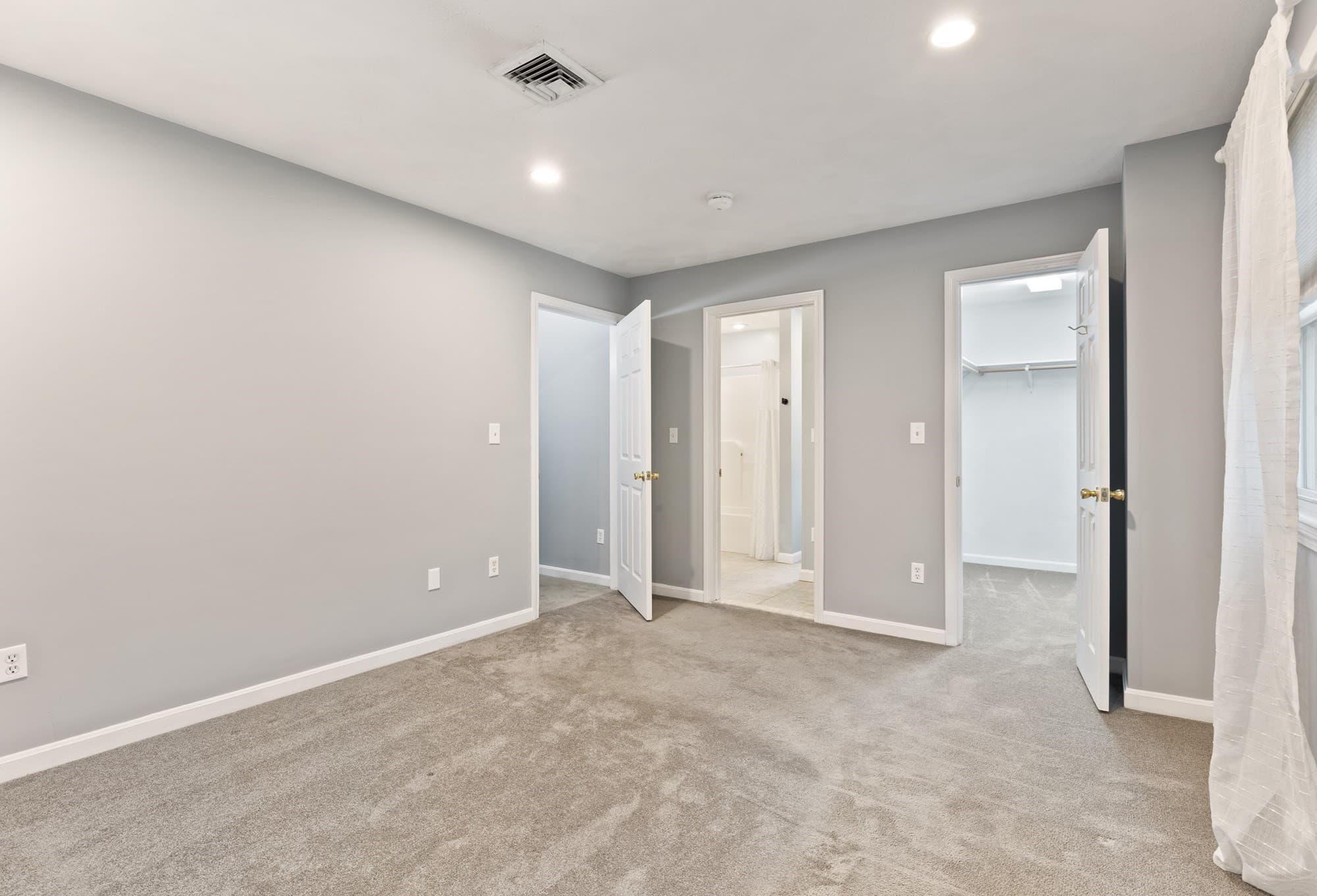 Single Family Residence at 13 Walnut St, Foxboro MA 02035, photo 27 of 42