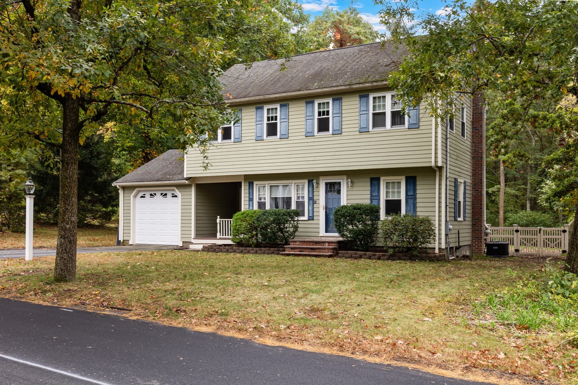 Single Family Residence at 13 Walnut St, Foxboro MA 02035, photo 2 of 42