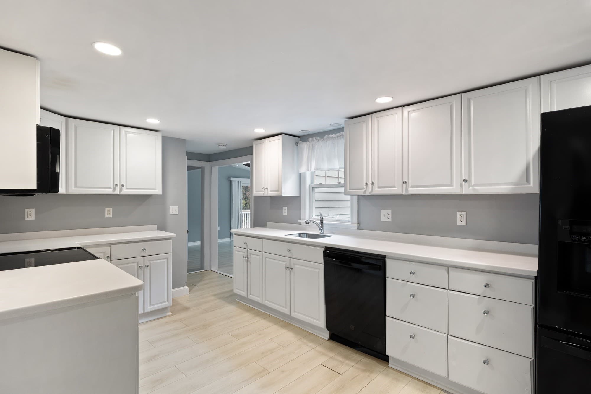 Single Family Residence at 13 Walnut St, Foxboro MA 02035, photo 13 of 42