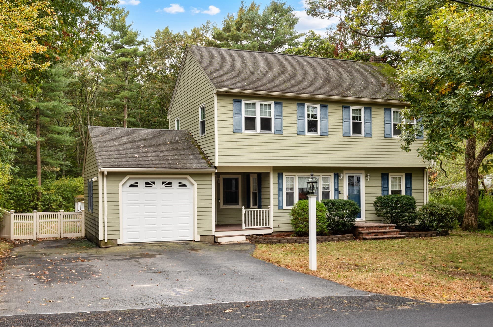 Single Family Residence at 13 Walnut St, Foxboro MA 02035, photo 3 of 42
