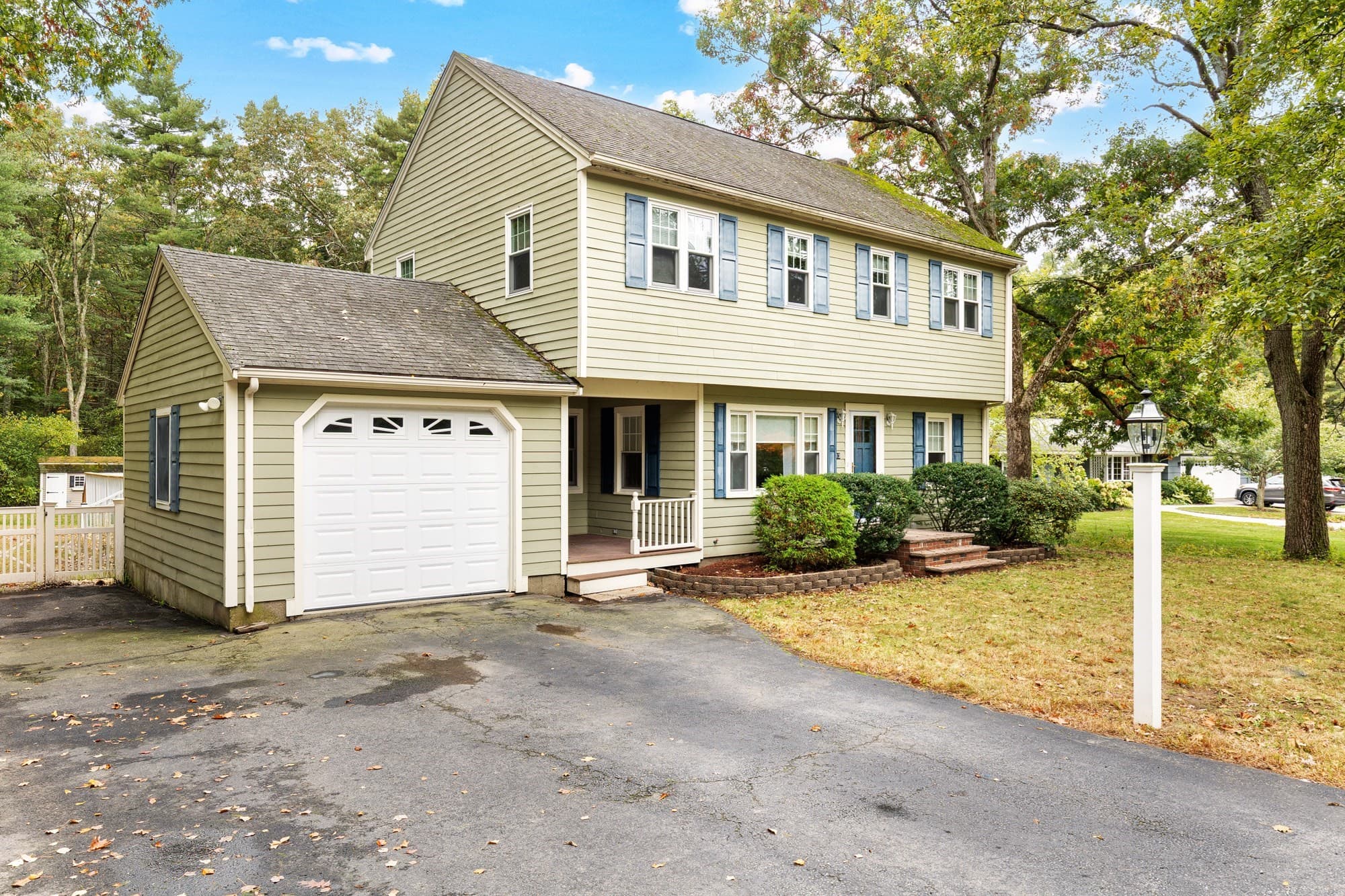 13 Walnut St, Foxboro MA 02035