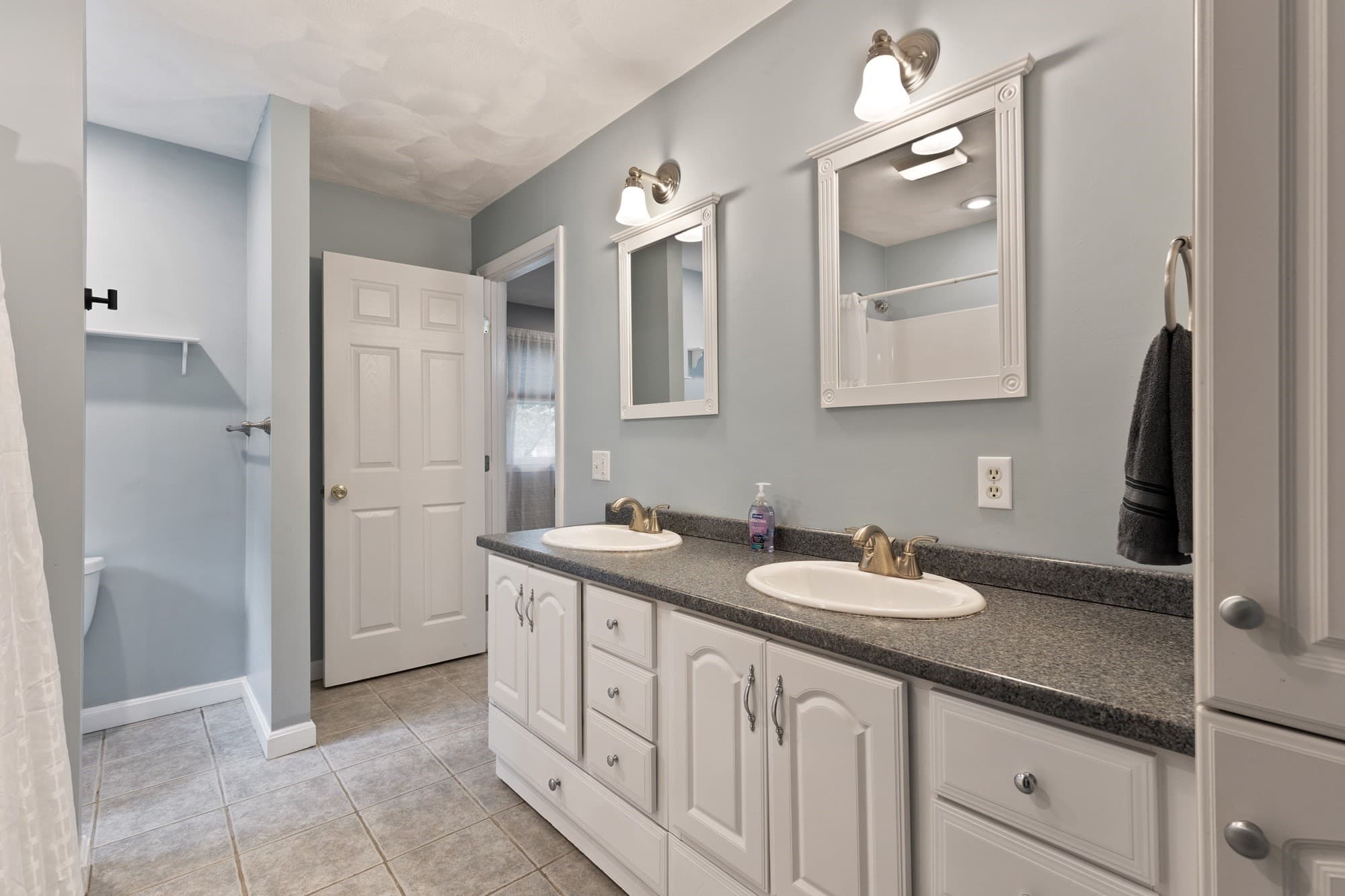 Single Family Residence at 13 Walnut St, Foxboro MA 02035, photo 29 of 42