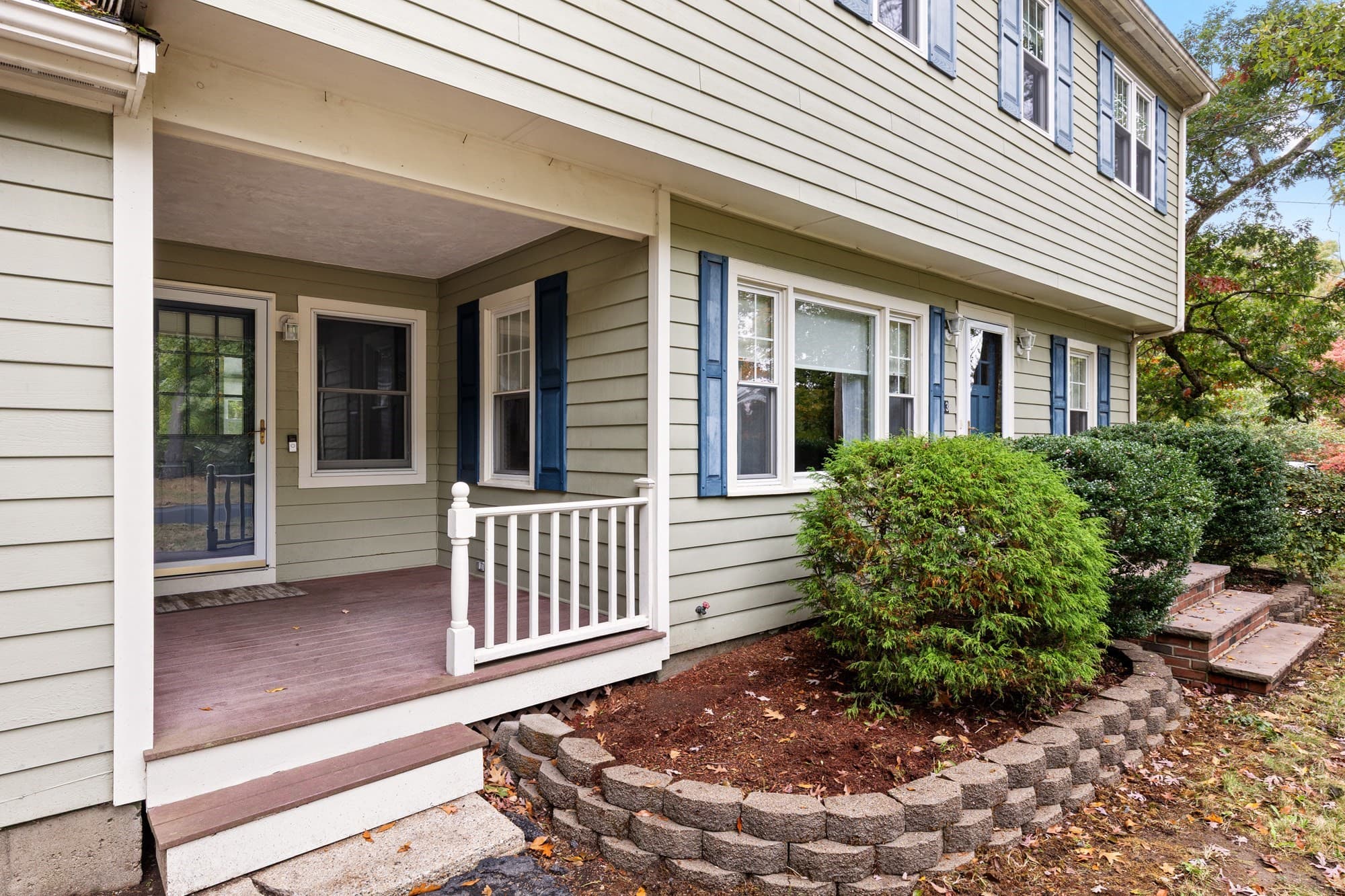 Single Family Residence at 13 Walnut St, Foxboro MA 02035, photo 4 of 42