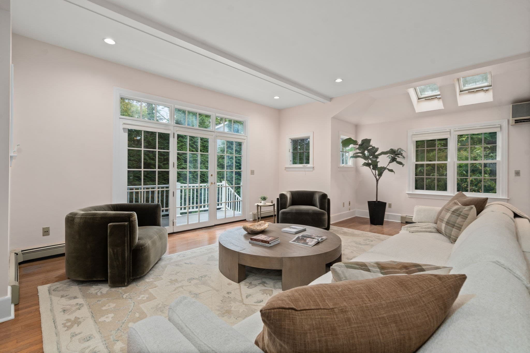 Single Family Residence at 11 Martin Rd, Wellesley MA 02481, photo 12 of 28