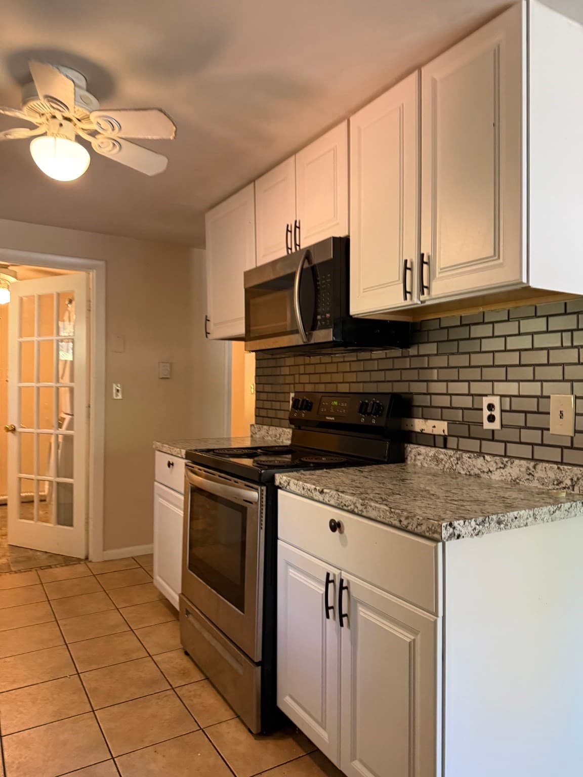 Condominium at 5 Patricia Drive # 5, Tyngsborough MA 01879, photo 12 of 38