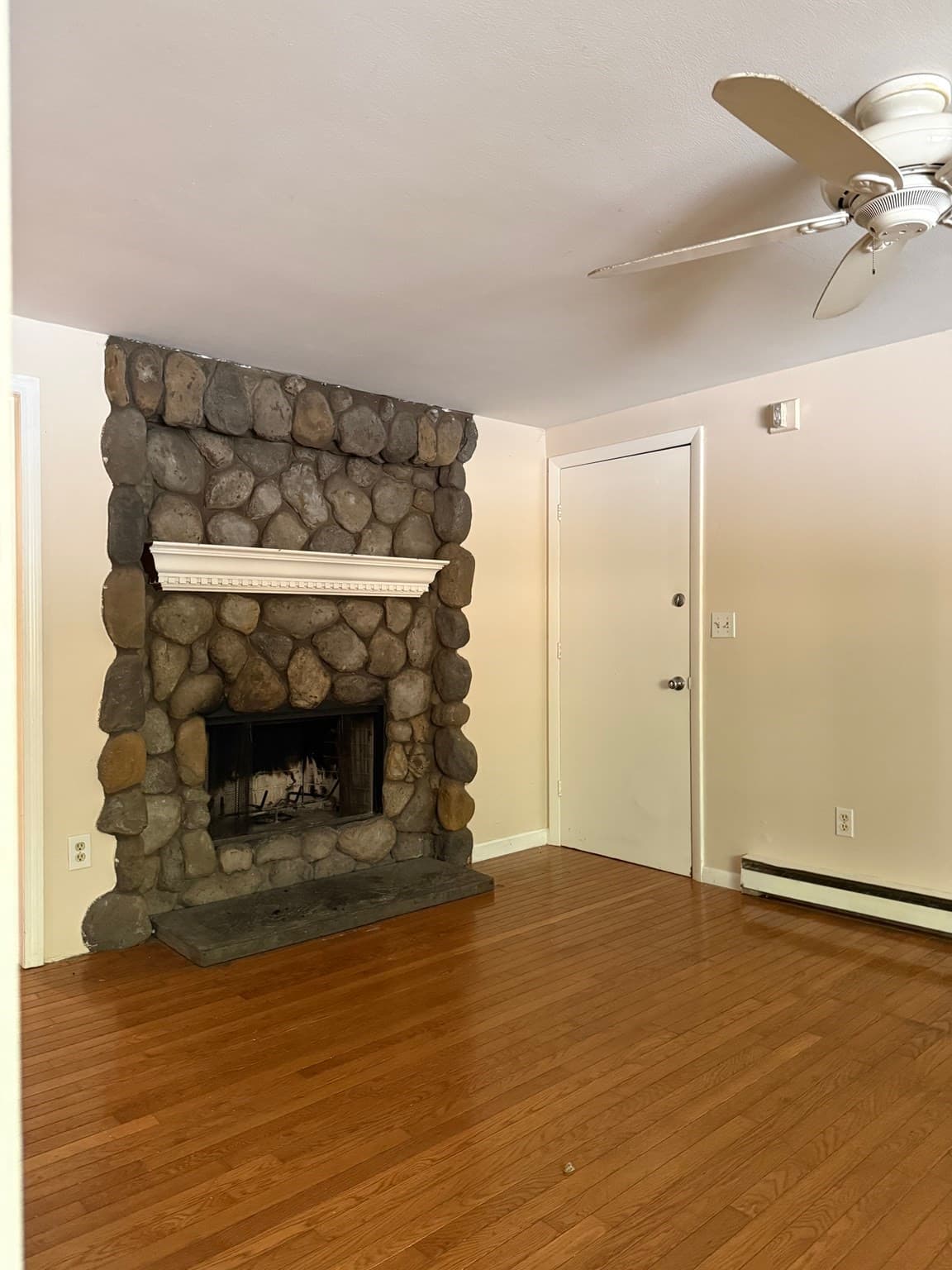 Condominium at 5 Patricia Drive # 5, Tyngsborough MA 01879, photo 30 of 38