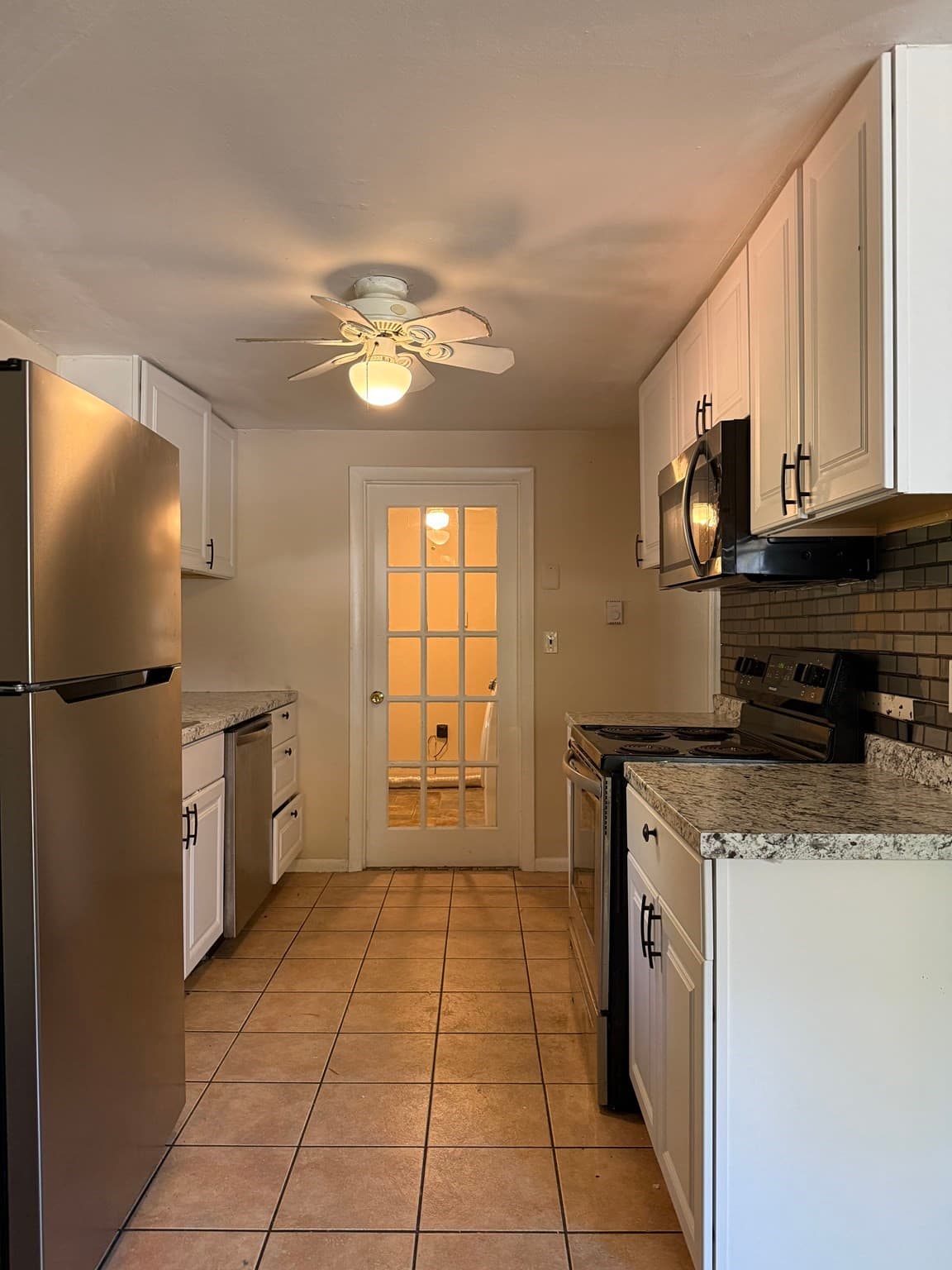 Condominium at 5 Patricia Drive # 5, Tyngsborough MA 01879, photo 14 of 38